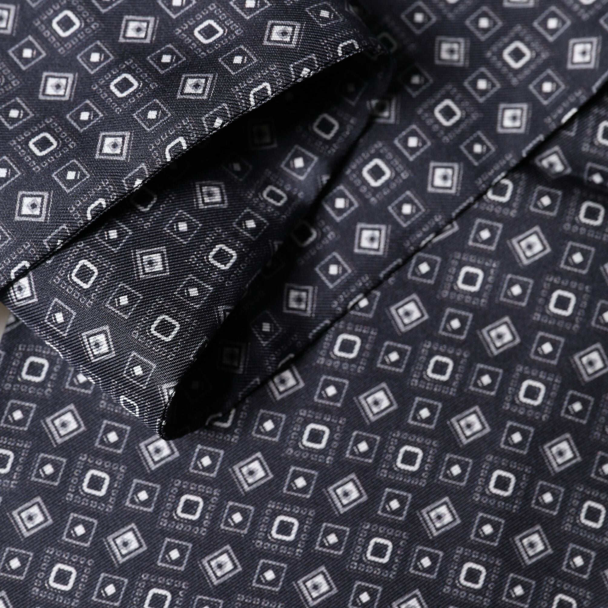 Dolce & Gabbana Black Silk Geometric Fringe Wrap Foulard 136cm X 15cm Scarf