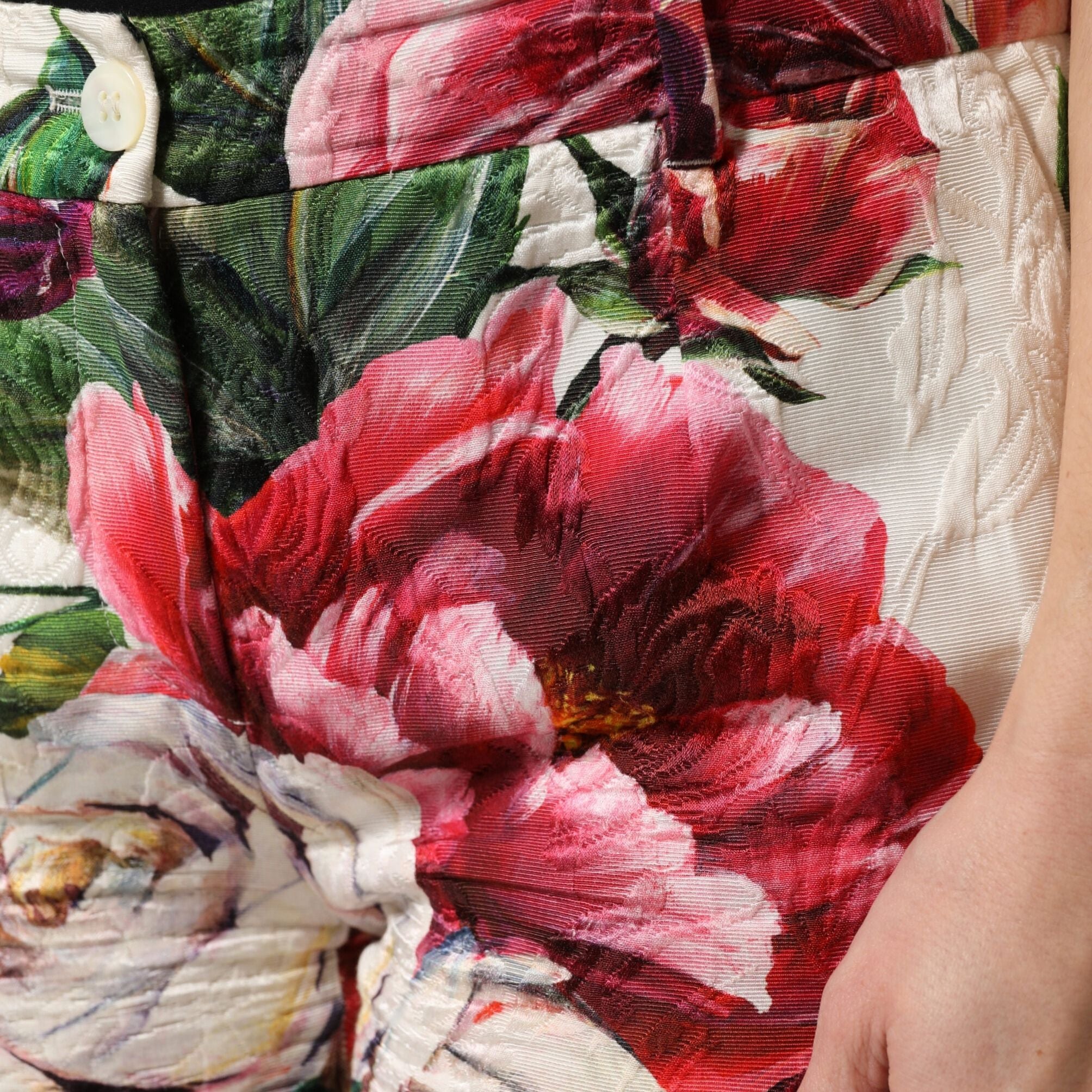 Dolce & Gabbana Multicolor Rose Floral Cropped Trousers Pants
