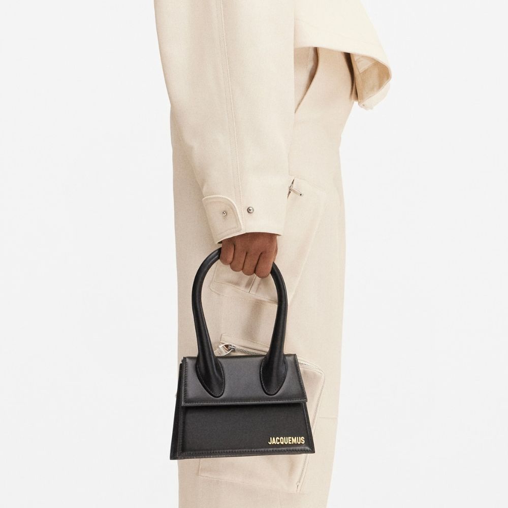 Jacquemus Black leather Le Chiquito moyen bag
