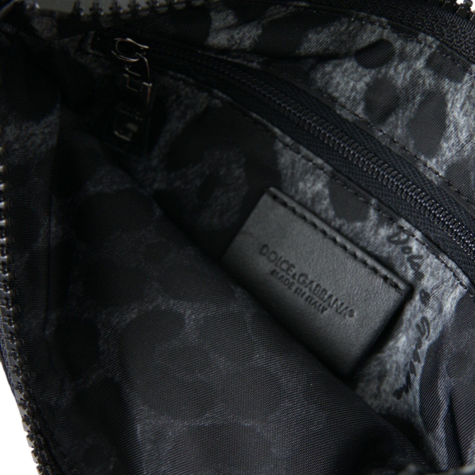 Dolce & Gabbana Black Nylon Logo Plaque Keyring Pouch Clutch Bags