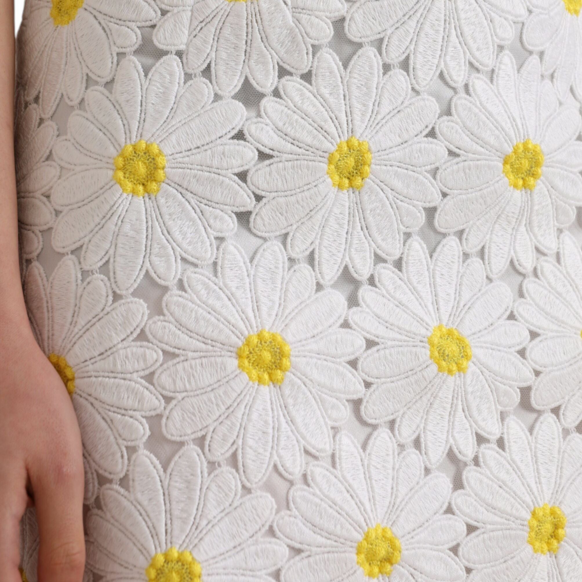 Dolce & Gabbana White Floral Pencil Straight Lace Skirt