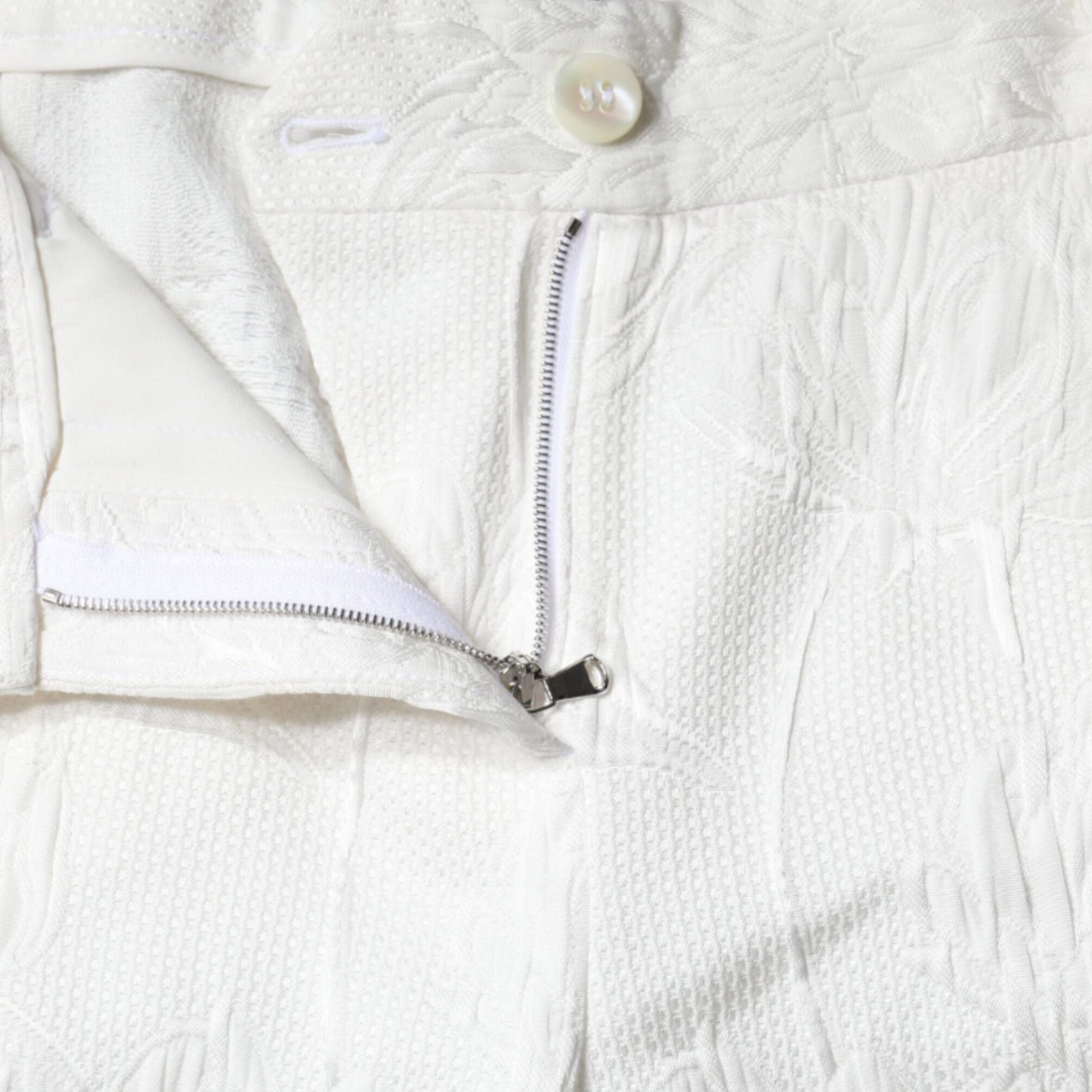 Dolce & Gabbana White Floral Brocade Cotton Cropped Pants