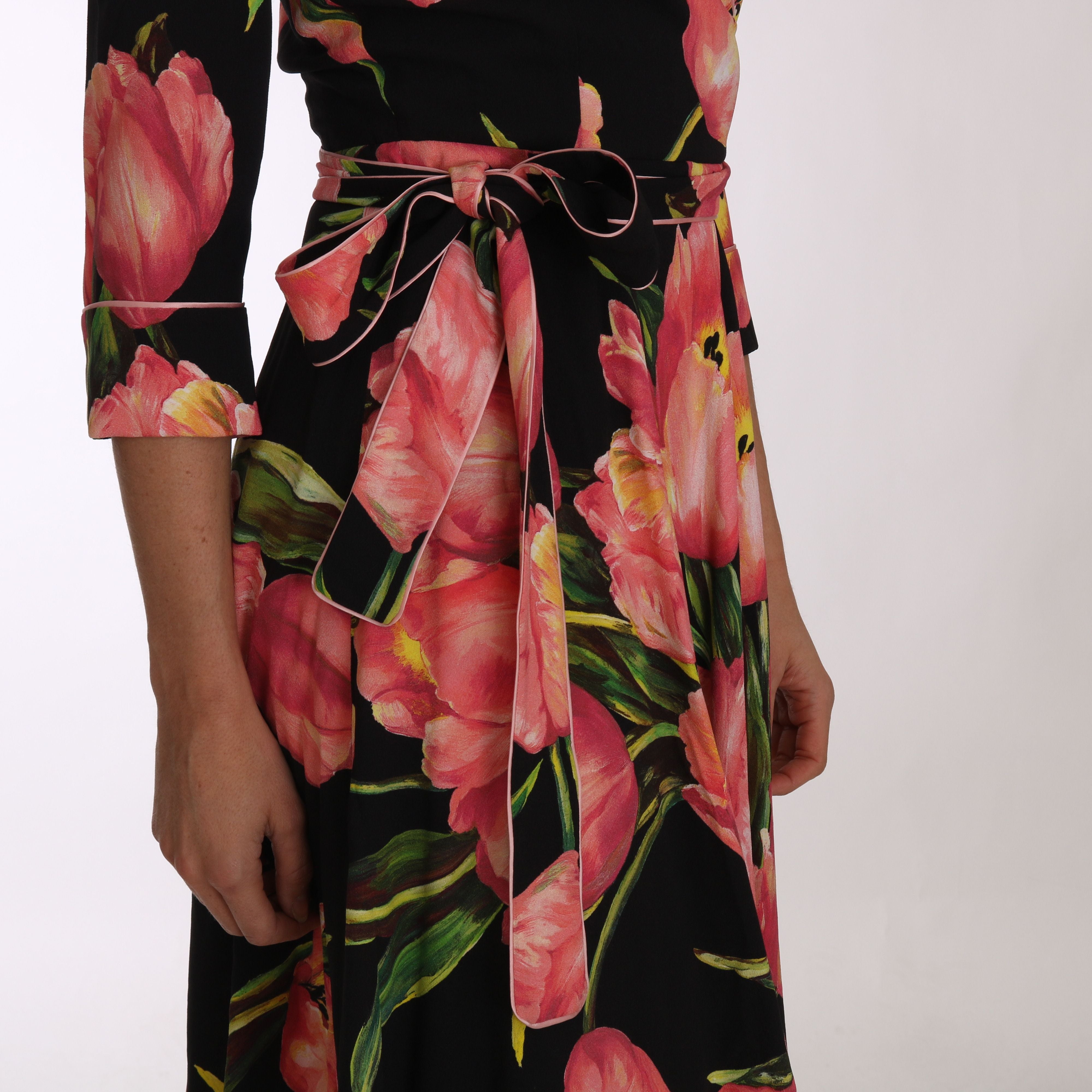 Dolce & Gabbana Black Pink Tulip Print Stretch Shift Dress