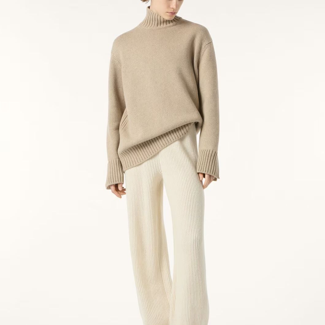 Loro Piana Parksville Turtleneck in Baby Cashmere