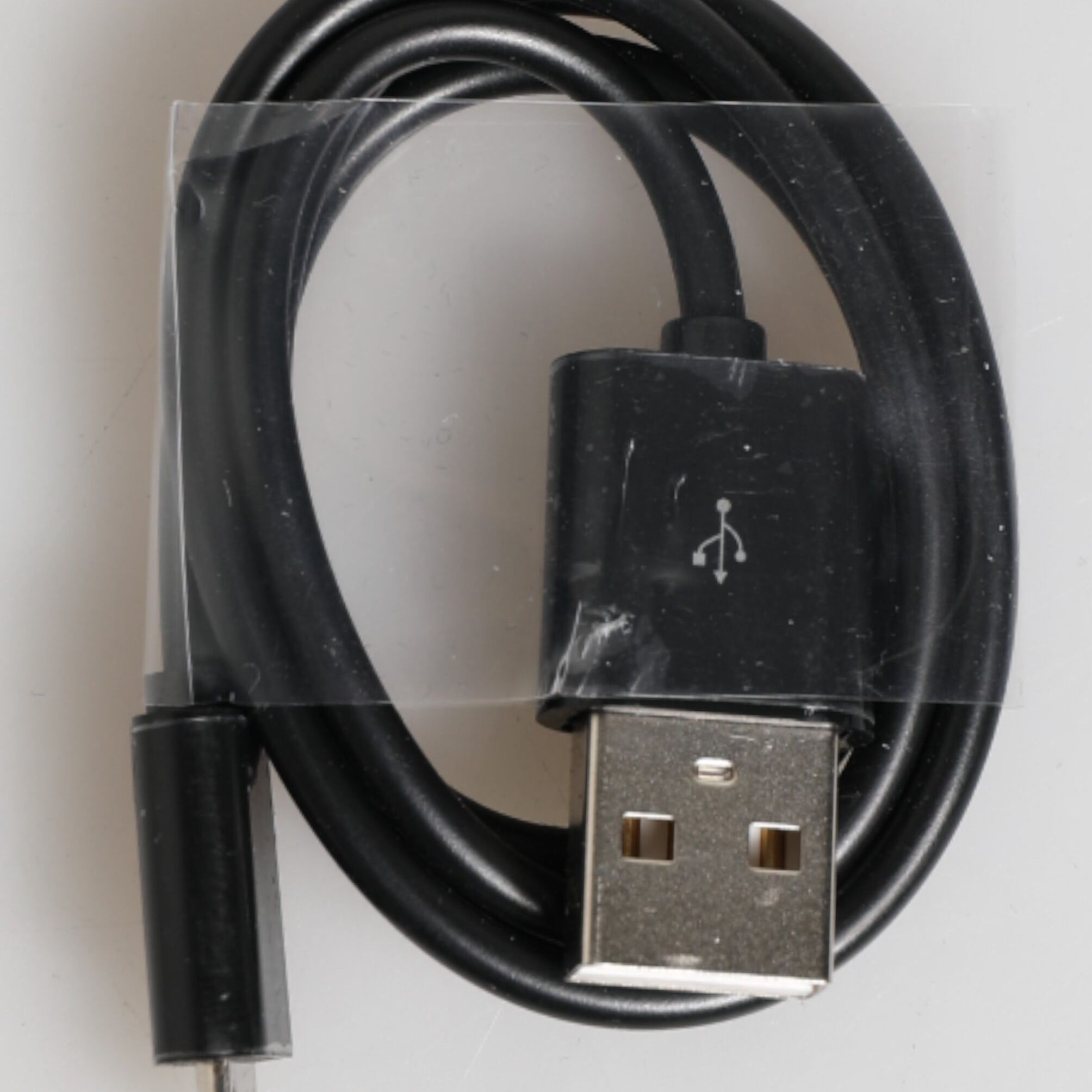 Dolce & Gabbana Black Leather Exotic Skin 3000mAh Power Bank Charger USB
