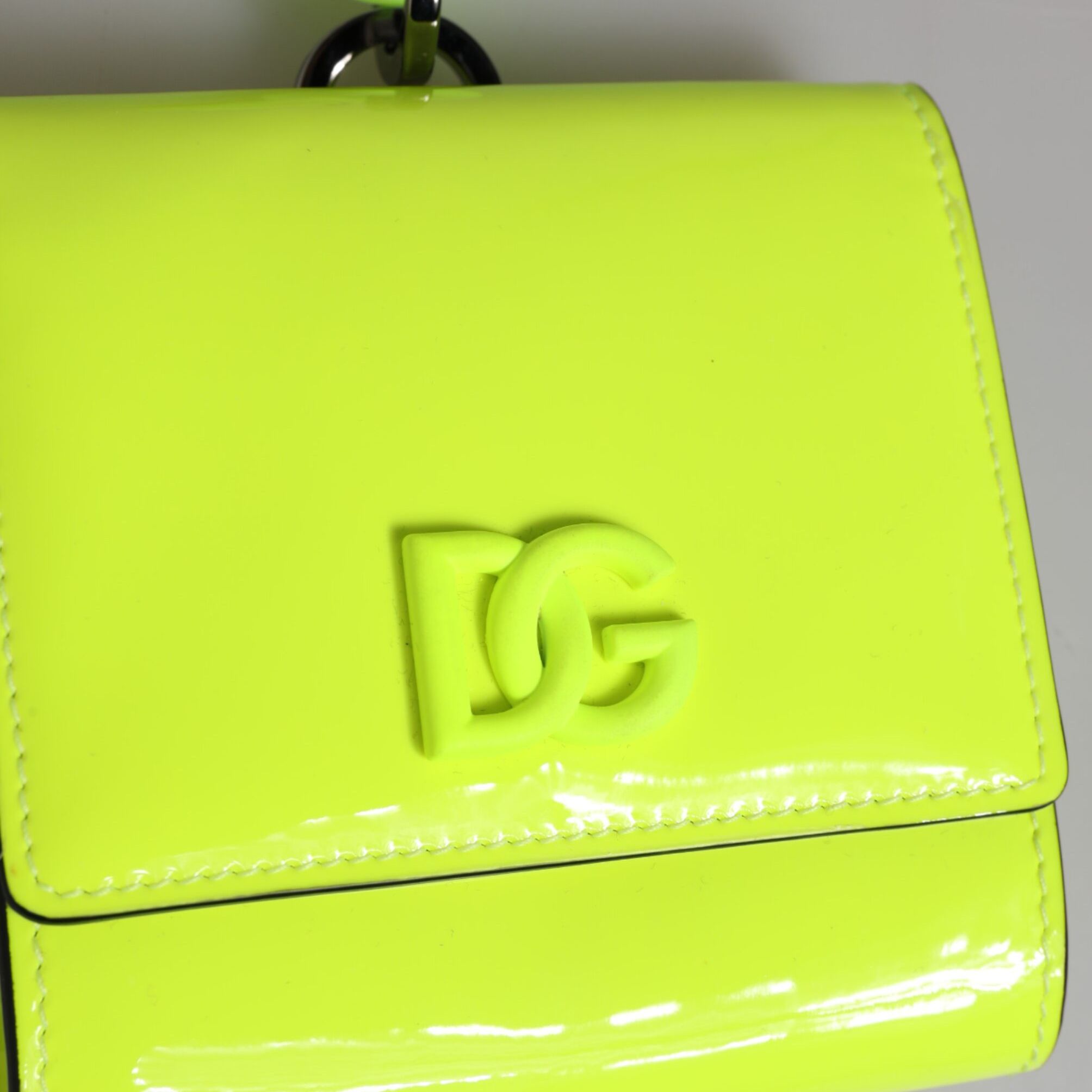 Dolce & Gabbana Yellow Green Bifold DG Logo Neck Strap Cardholder Wallet