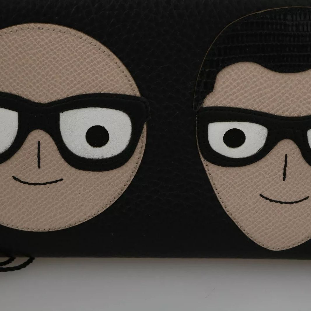 Dolce & Gabbana Black Leather #DGFAMILY Zipper Continental Mens Wallet