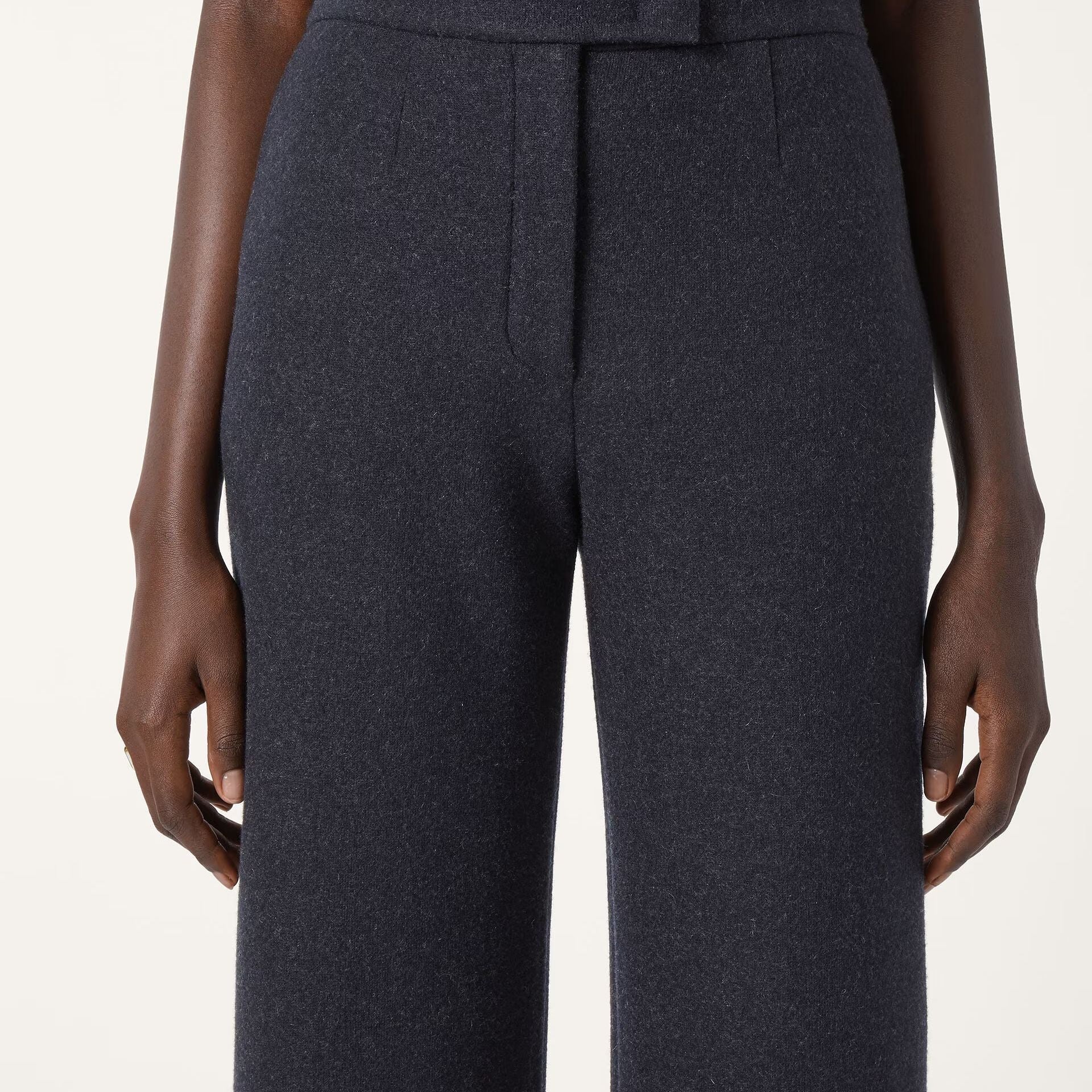 Loro Piana Robin Trousers in Jersey Novalis