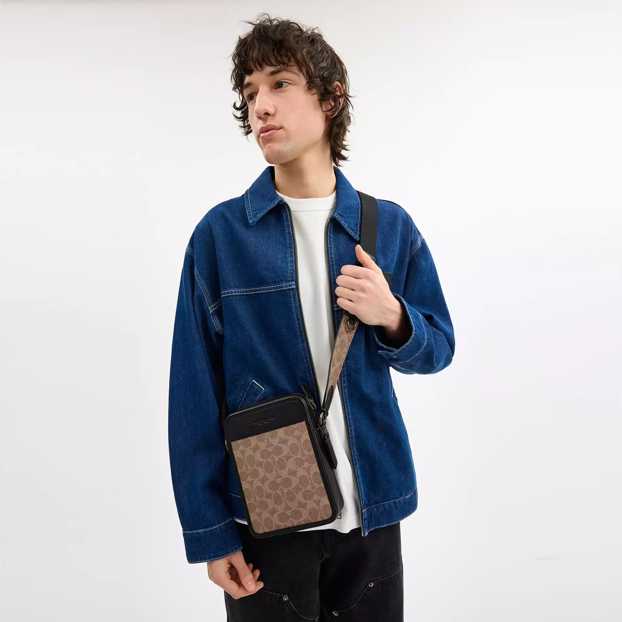 Coach Sullivan Crossbody Bag In Signature Canvas