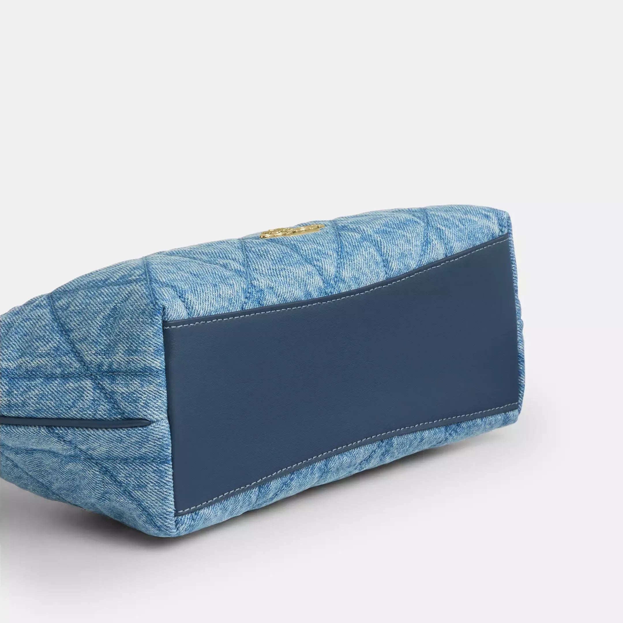 Coach Caitlin Shoulder Bag With Quilting