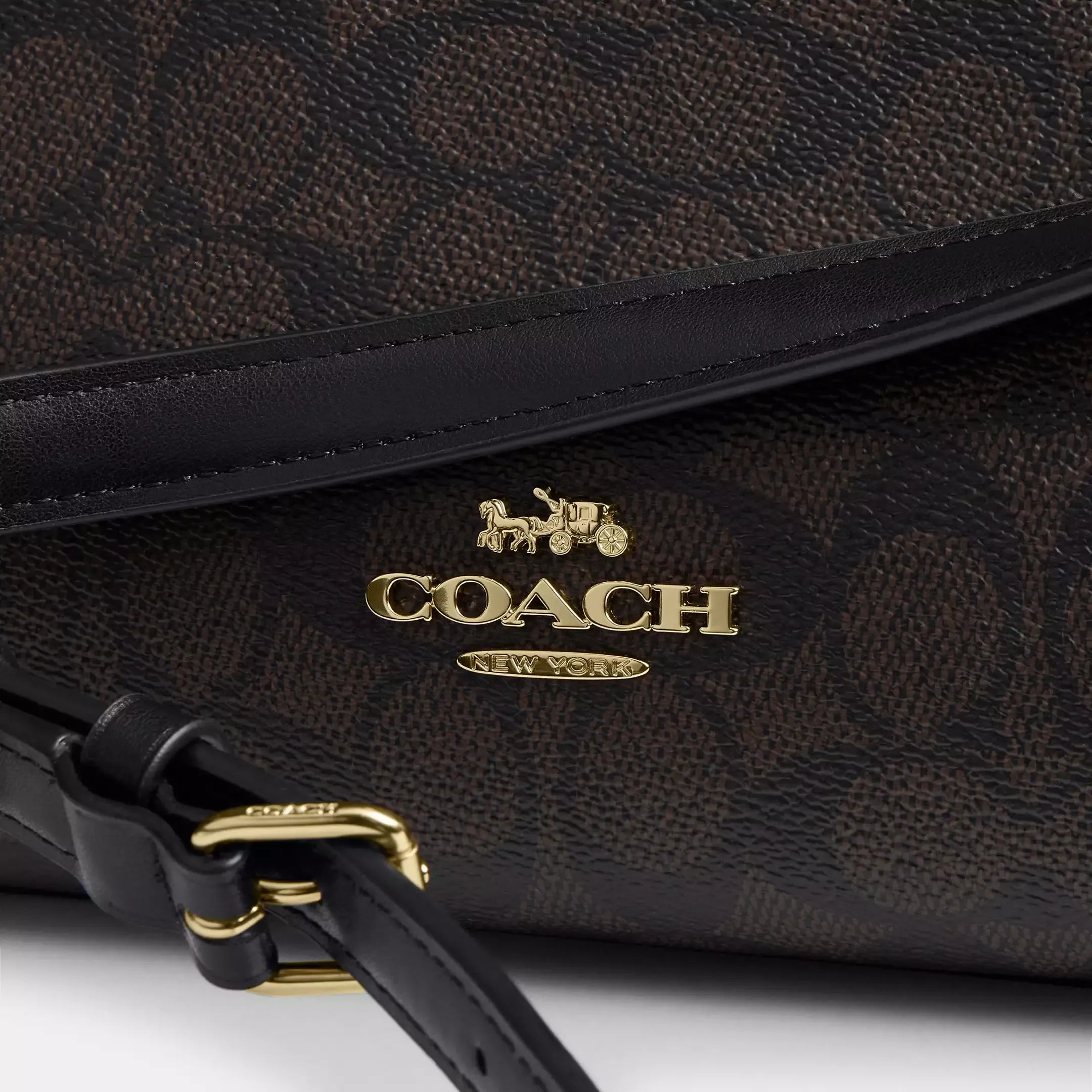 Coach Laurel Shoulder Bag In Signature Canvas