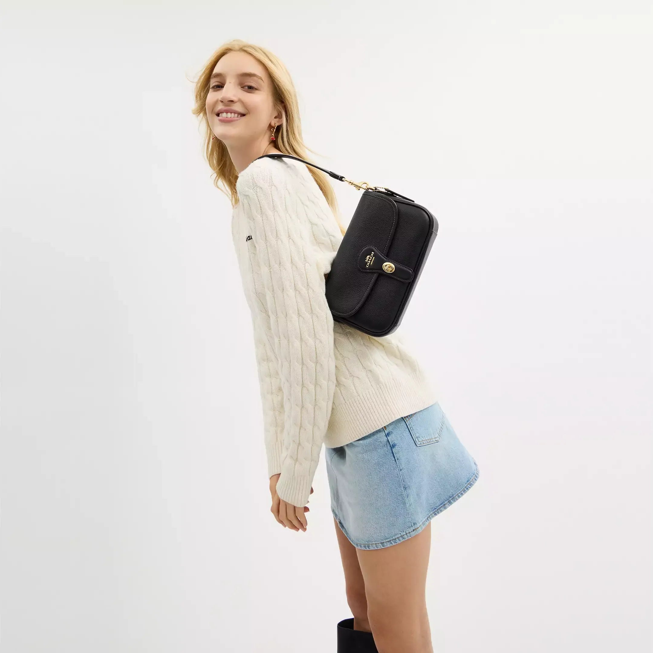 Coach Hadley Shoulder Bag
