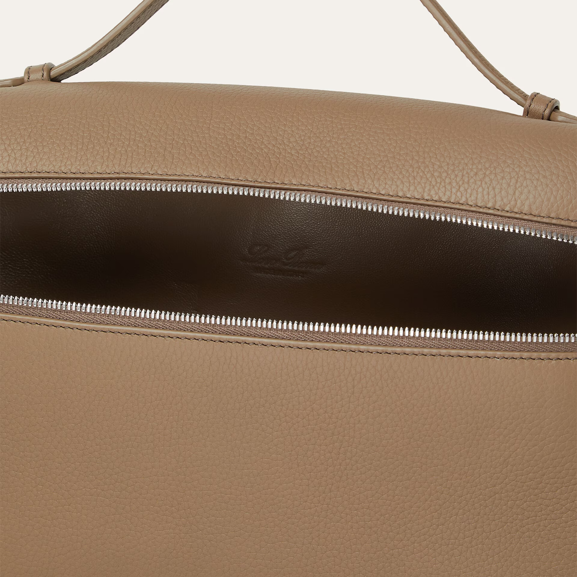 Loro Piana Extra Pocket L27 in Grained Calfksin