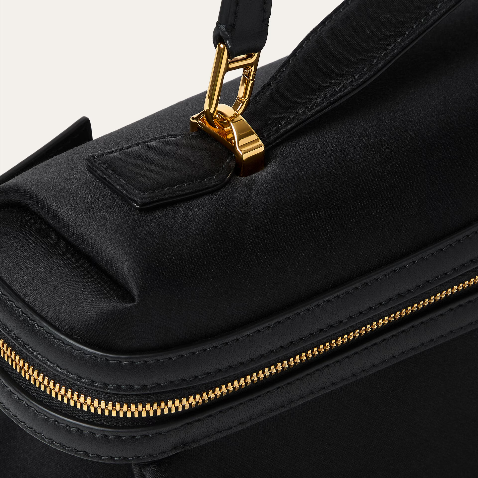 Loro Piana Extra Softy Bag L33 in Silk