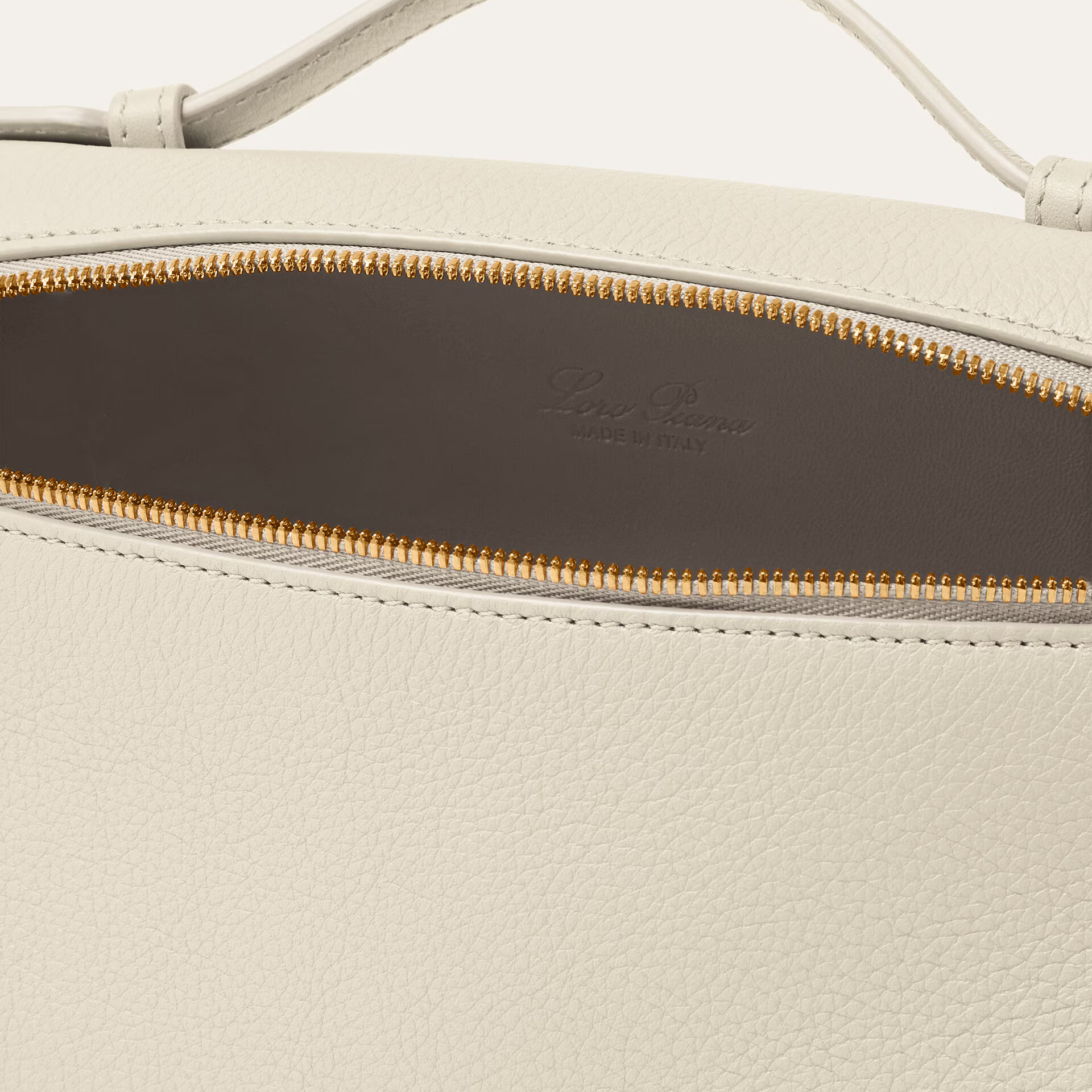 Loro Piana Extra Pocket L19 in Grained Calfskin