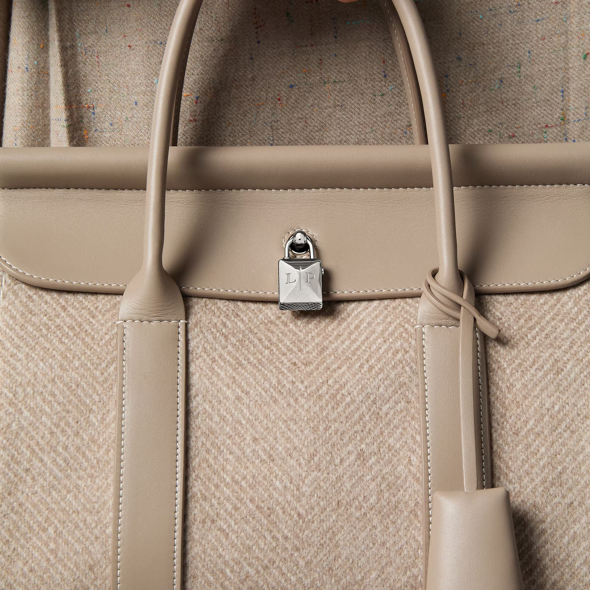 Loro Piana Loom bag L25 in Pecora Nera®