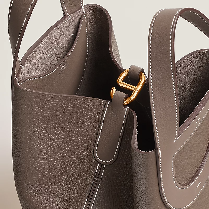 Hermès In-the-Loop 23 bag