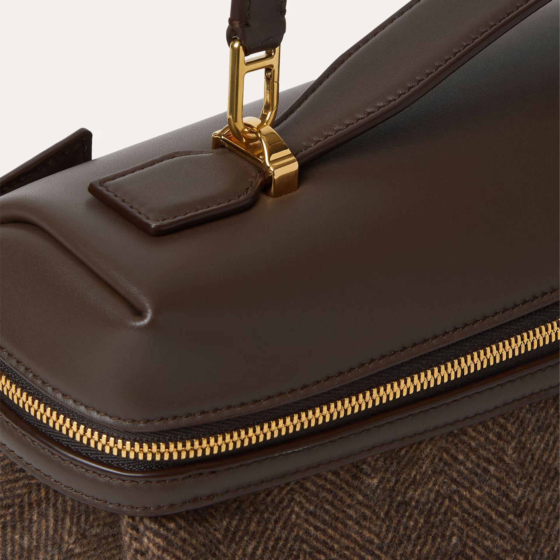 Loro Piana Extra Softy Bag L33 in Wish® Wool, Cashmere