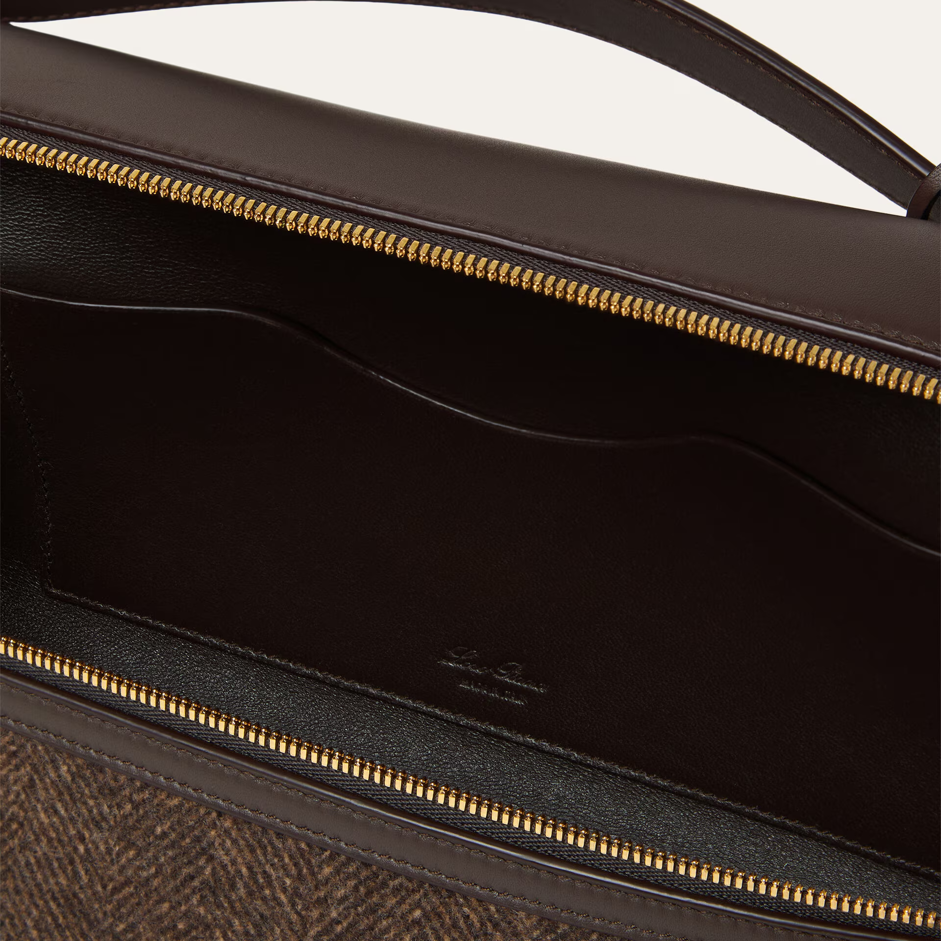 Loro Piana Extra Softy Bag L33 in Wish® Wool, Cashmere