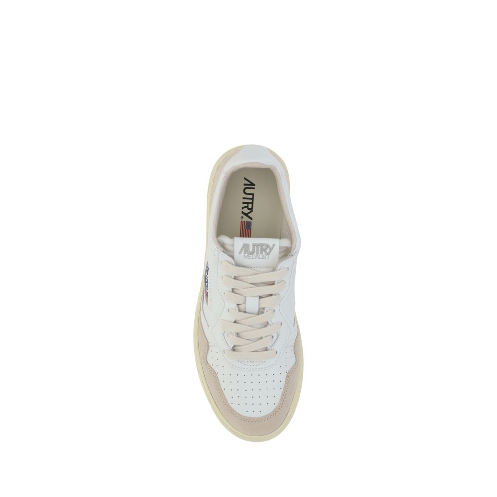 Autry White Calf Leather Bos Taurus Low Top Sneakers