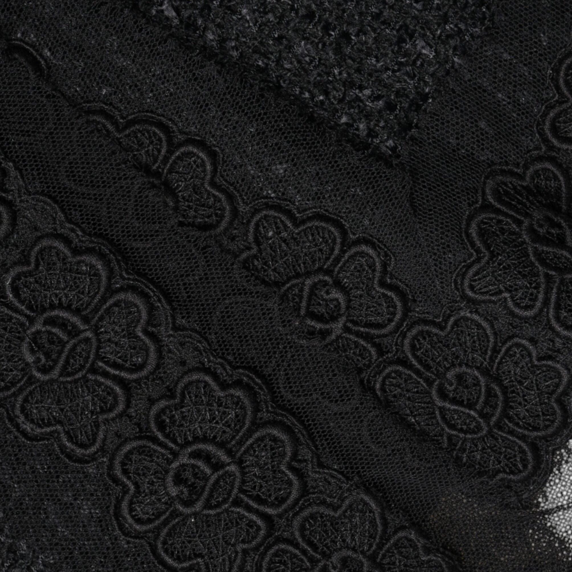 Dolce & Gabbana Black Virgin Wool Pencil Cut Midi Skirt