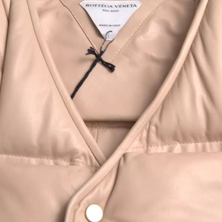 Bottega Veneta Beige Quilted Sleeveless Calf Leather Jacket