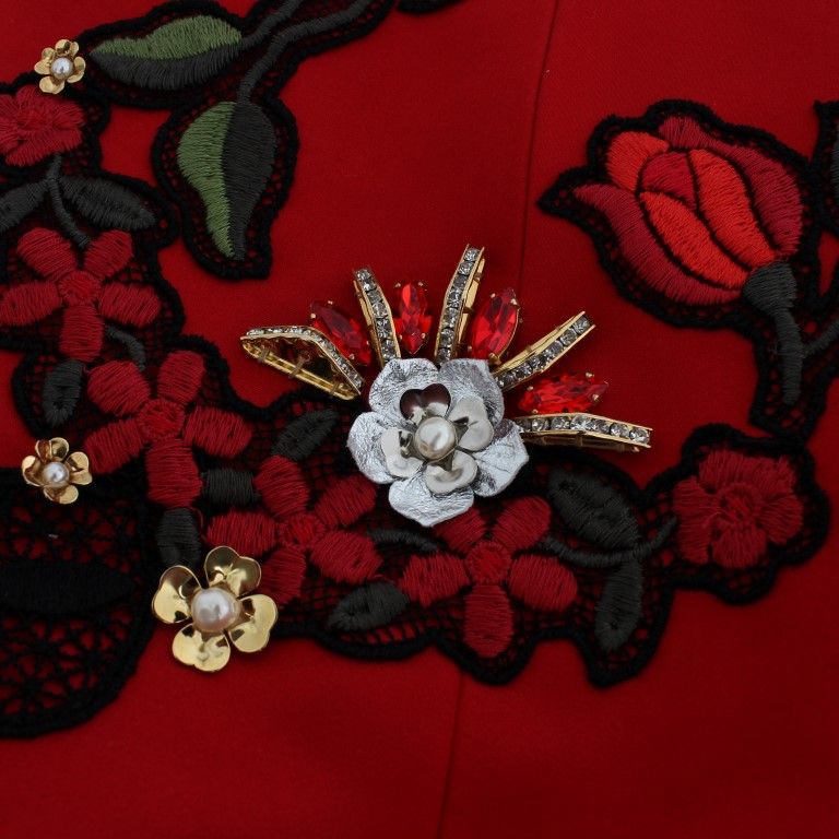 Dolce & Gabbana Red Silk Crystal Roses Shorts
