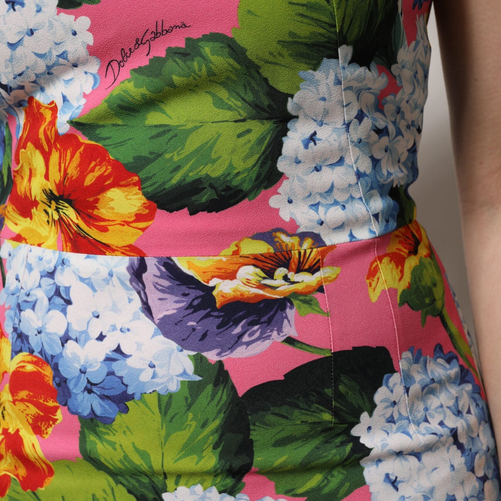 Dolce & Gabbana Multicolor Floral Sleeveless Sheath Dress