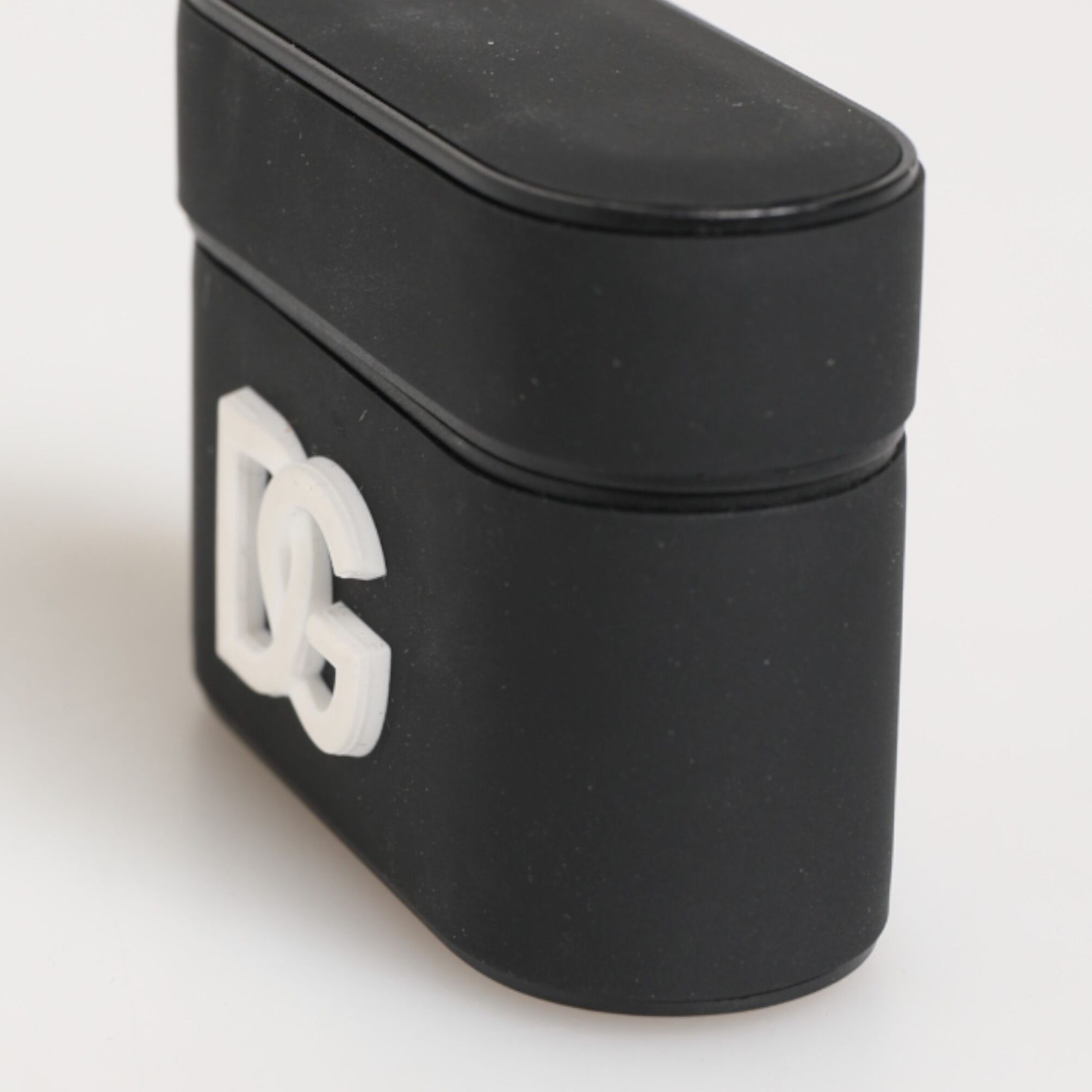 Dolce & Gabbana Black White Rubber Embossed Logo Accessory Airpods Case