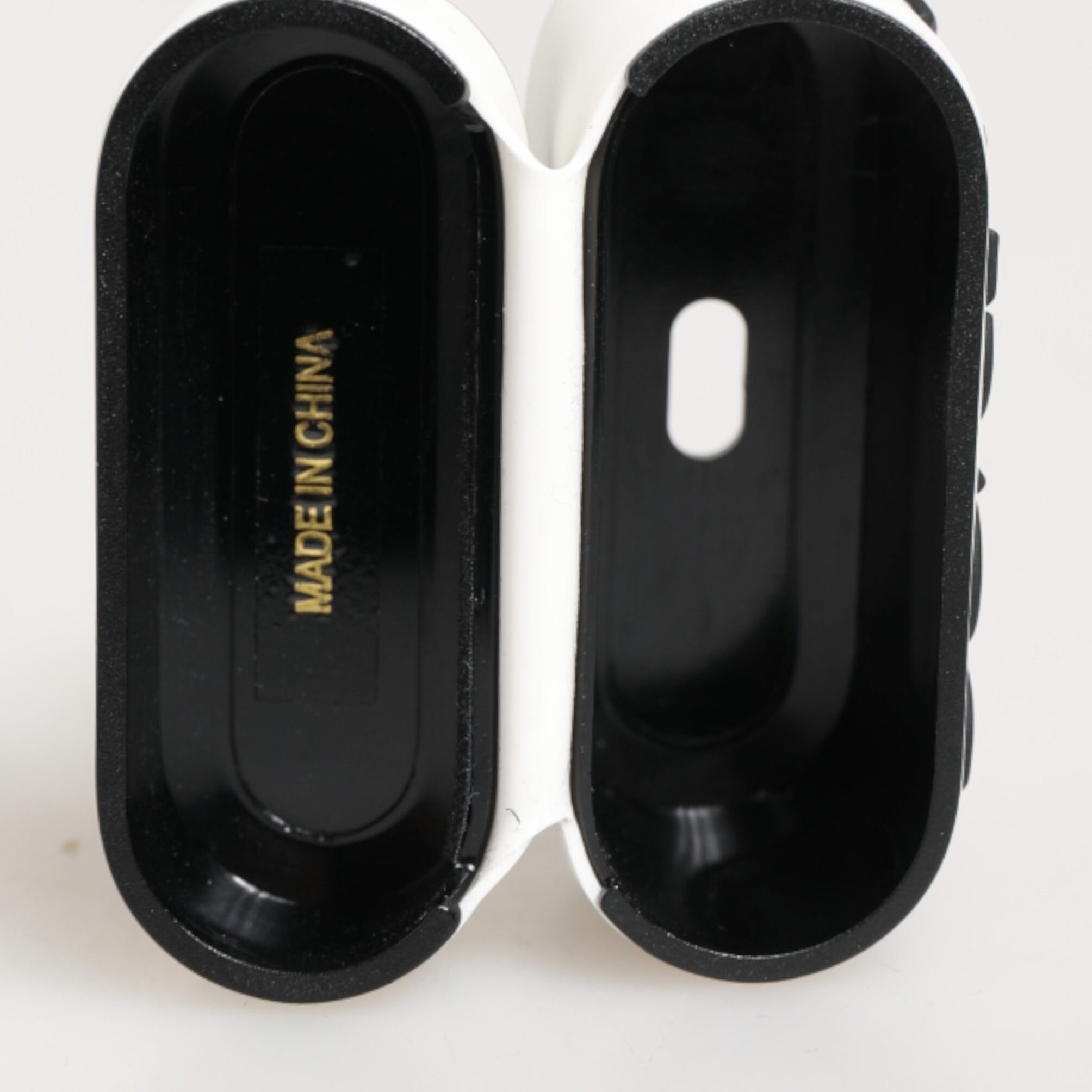 Dolce & Gabbana White Black Rubber Logo Embossed Accessory Airpods Case