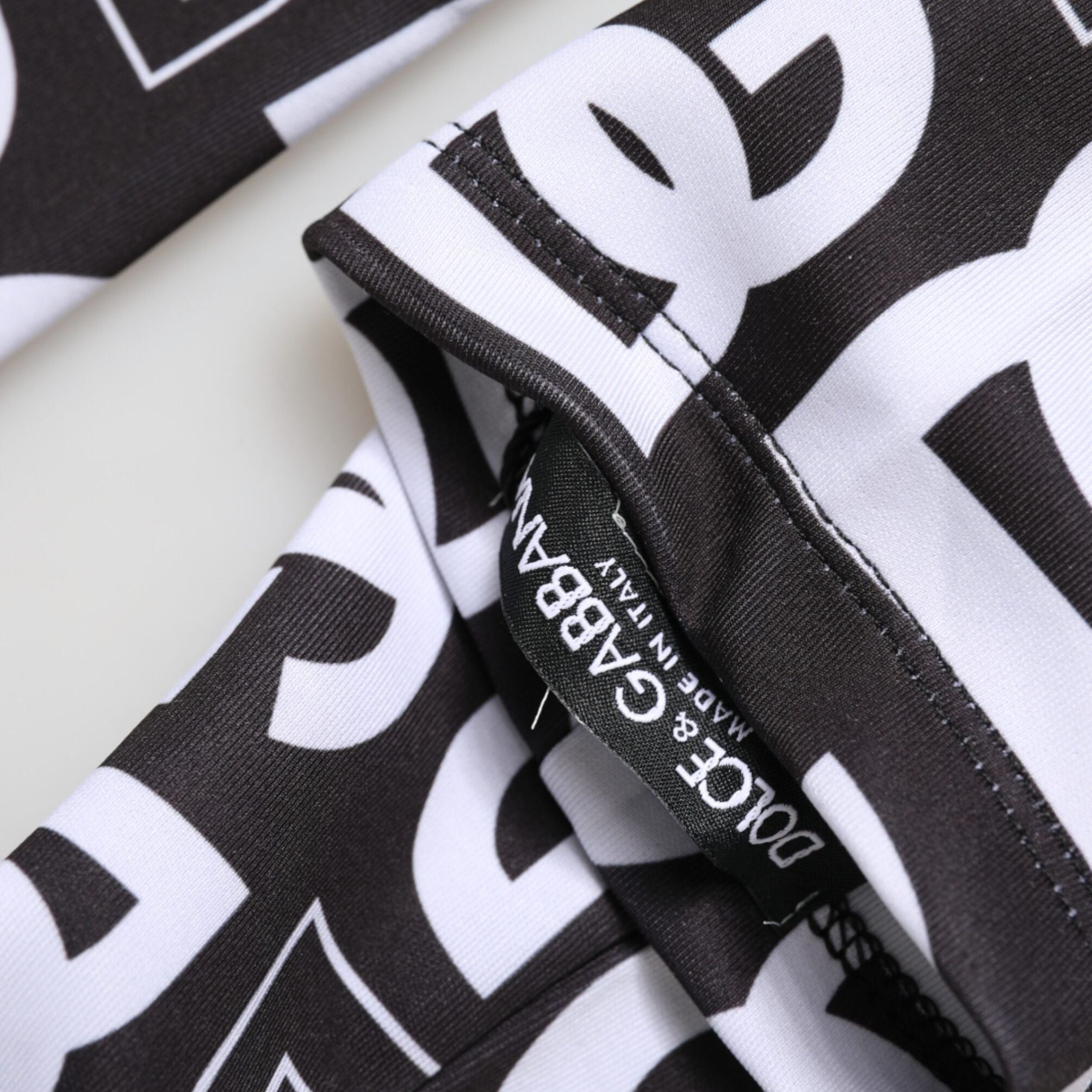 Dolce & Gabbana Black White DG Logo Elbow Length Mitten Gloves