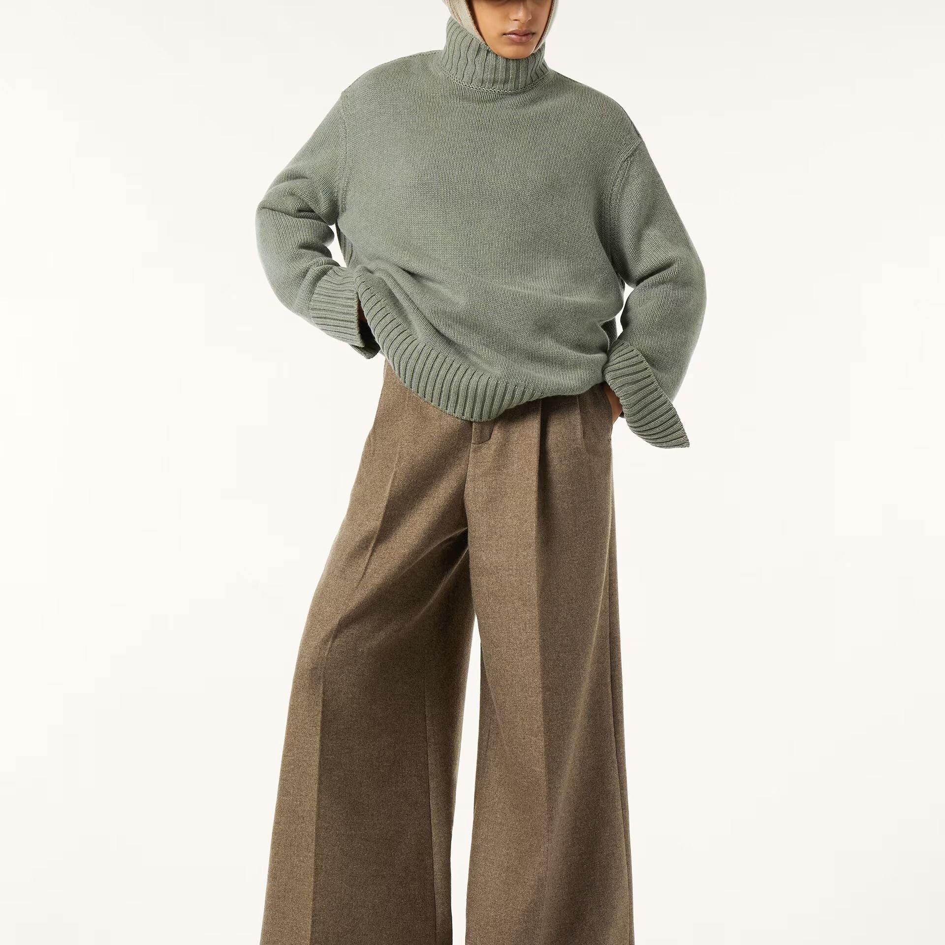 Loro Piana Parksville Turtleneck in Baby Cashmere