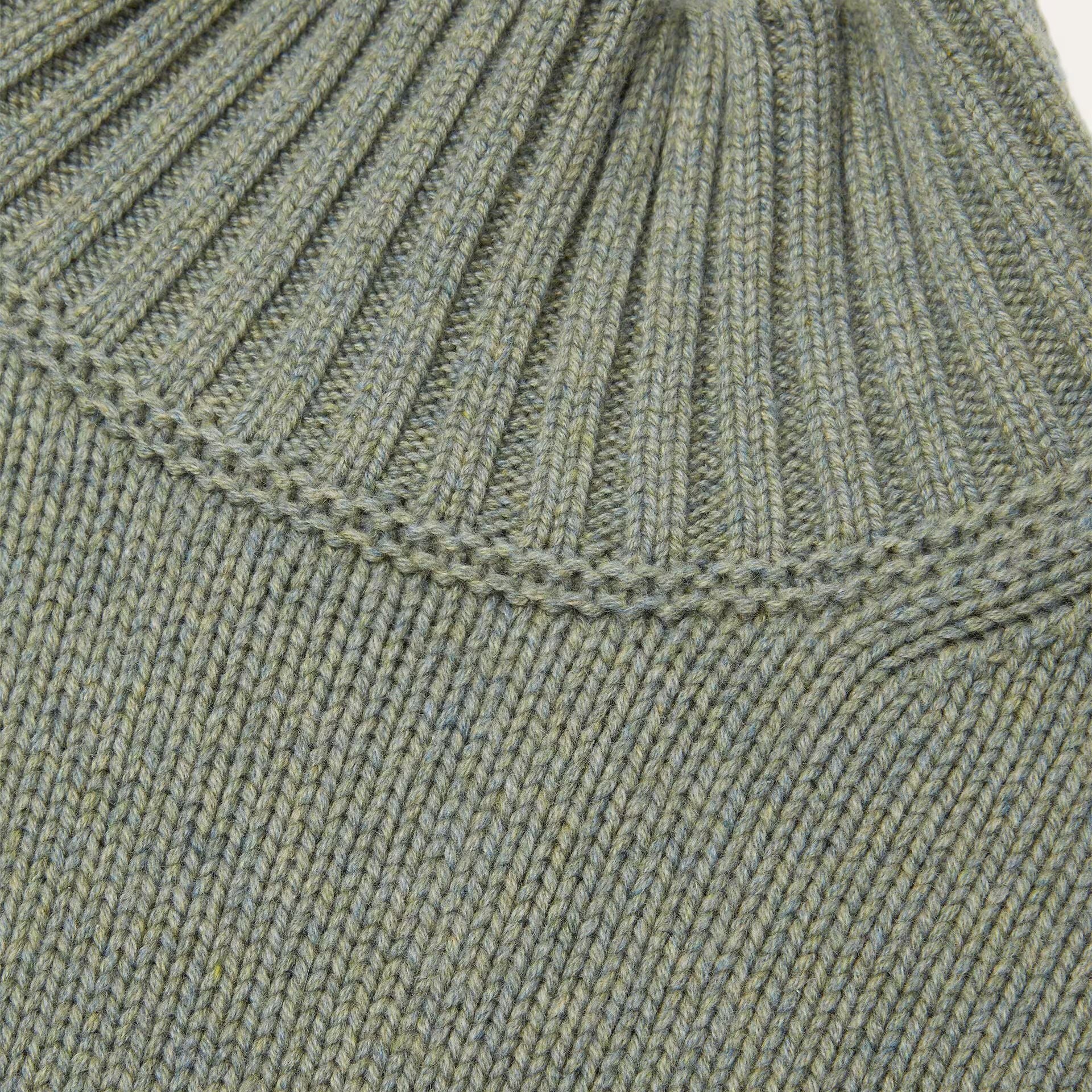 Loro Piana Parksville Turtleneck in Baby Cashmere