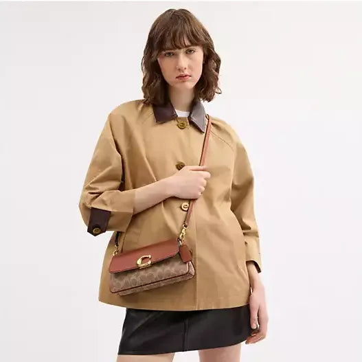 Coach Jet Shoulder Bag In Signature Canvas