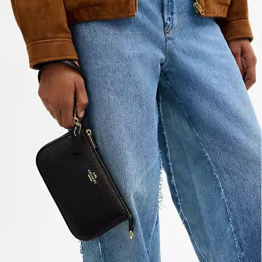 Coach Nolita 19