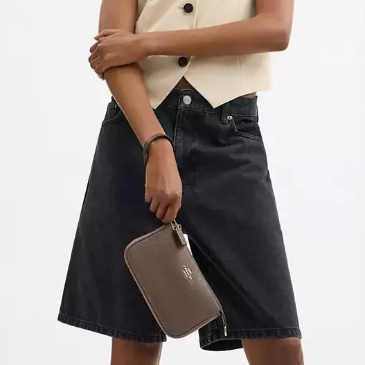Coach Nolita 19
