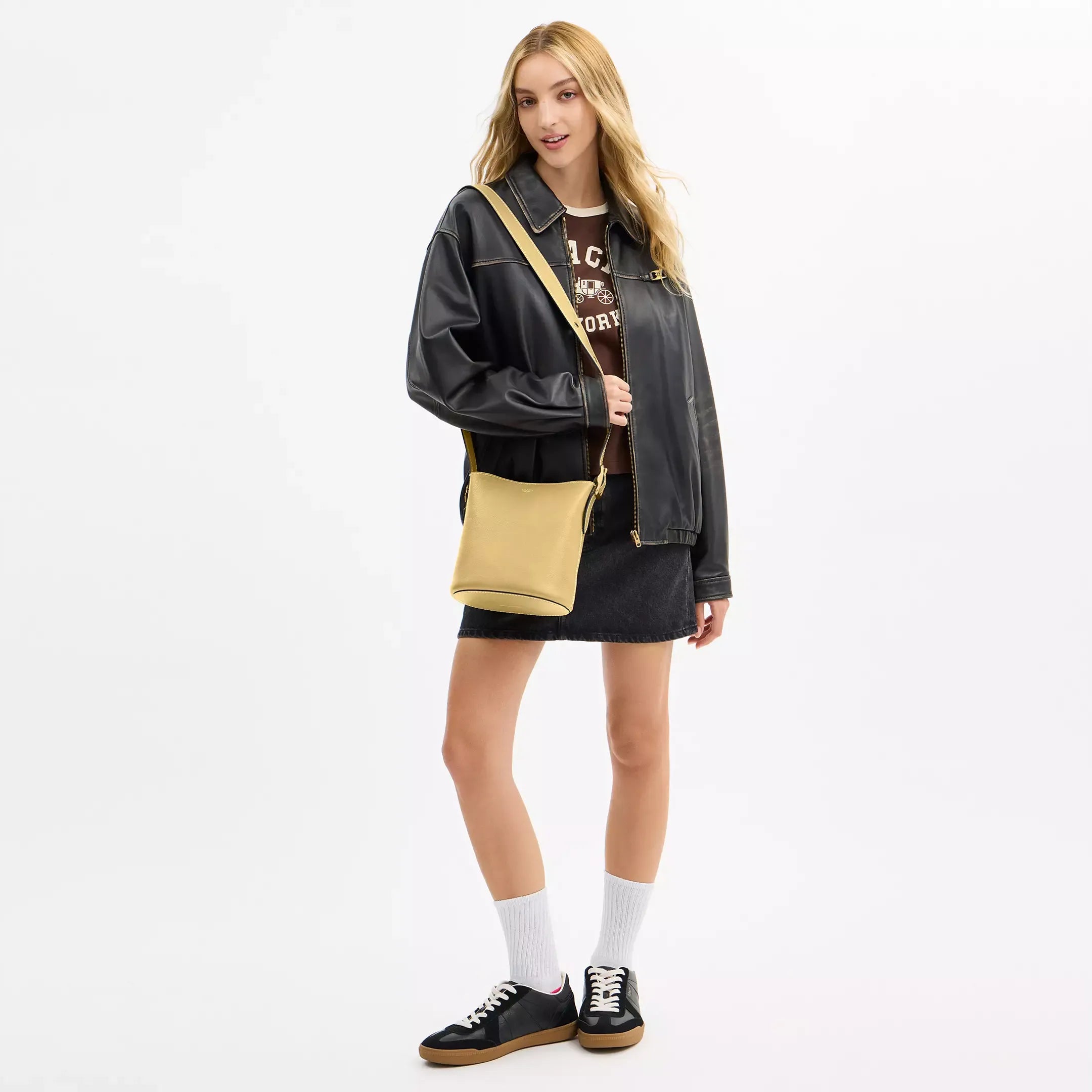 Coach Bleecker Bucket Bag 21