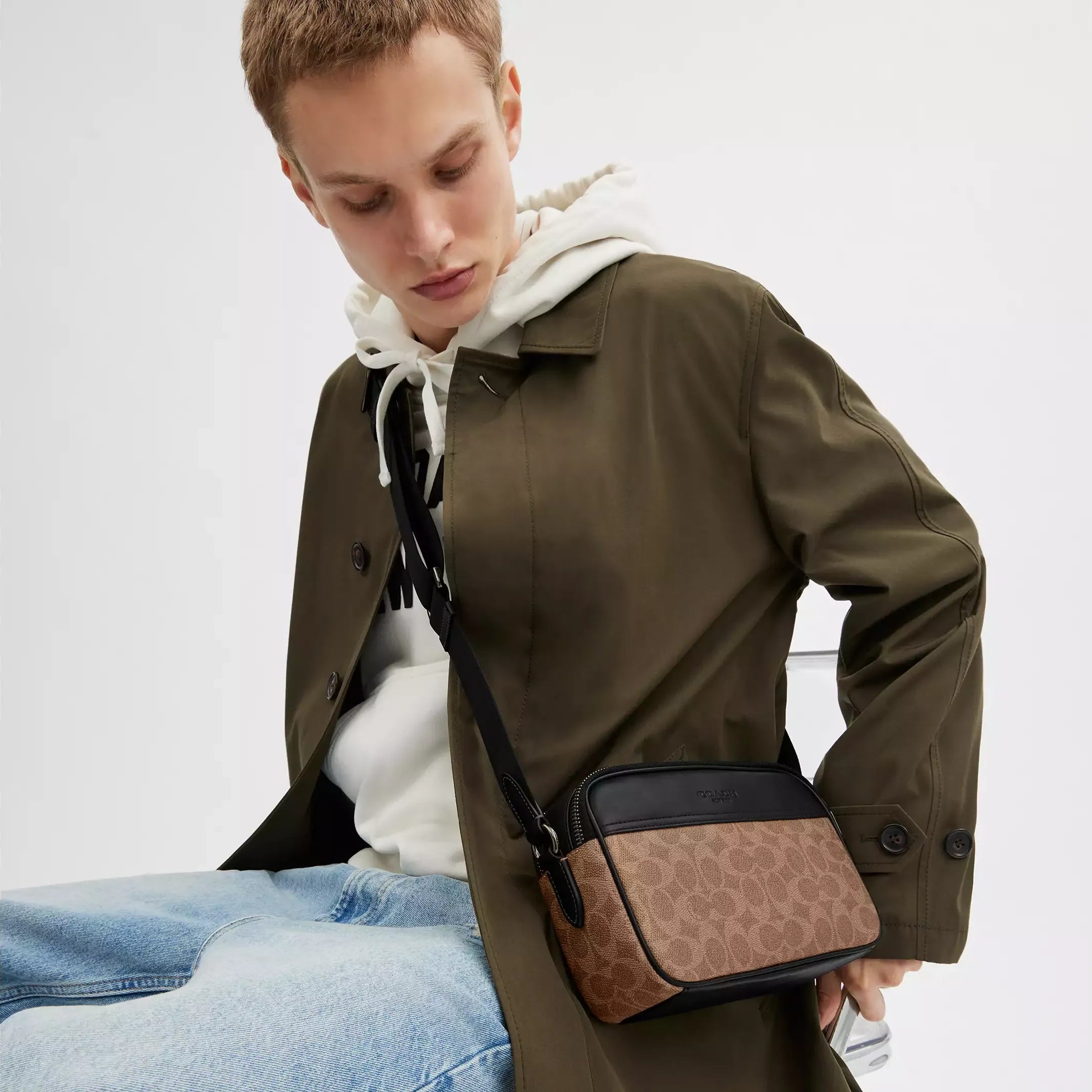 Coach Graham Crossbody Bag In Signature Canvas
