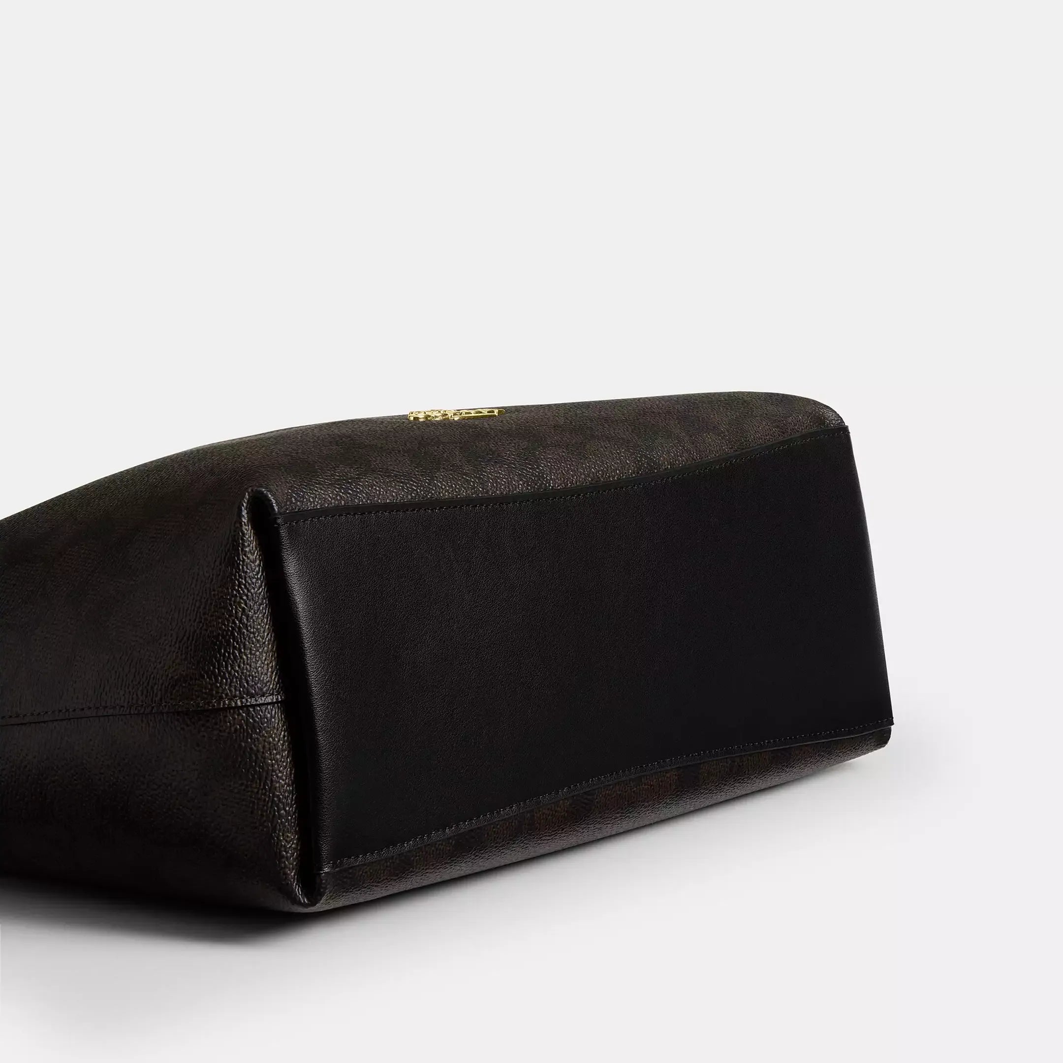 Coach Laurel Shoulder Bag In Signature Canvas