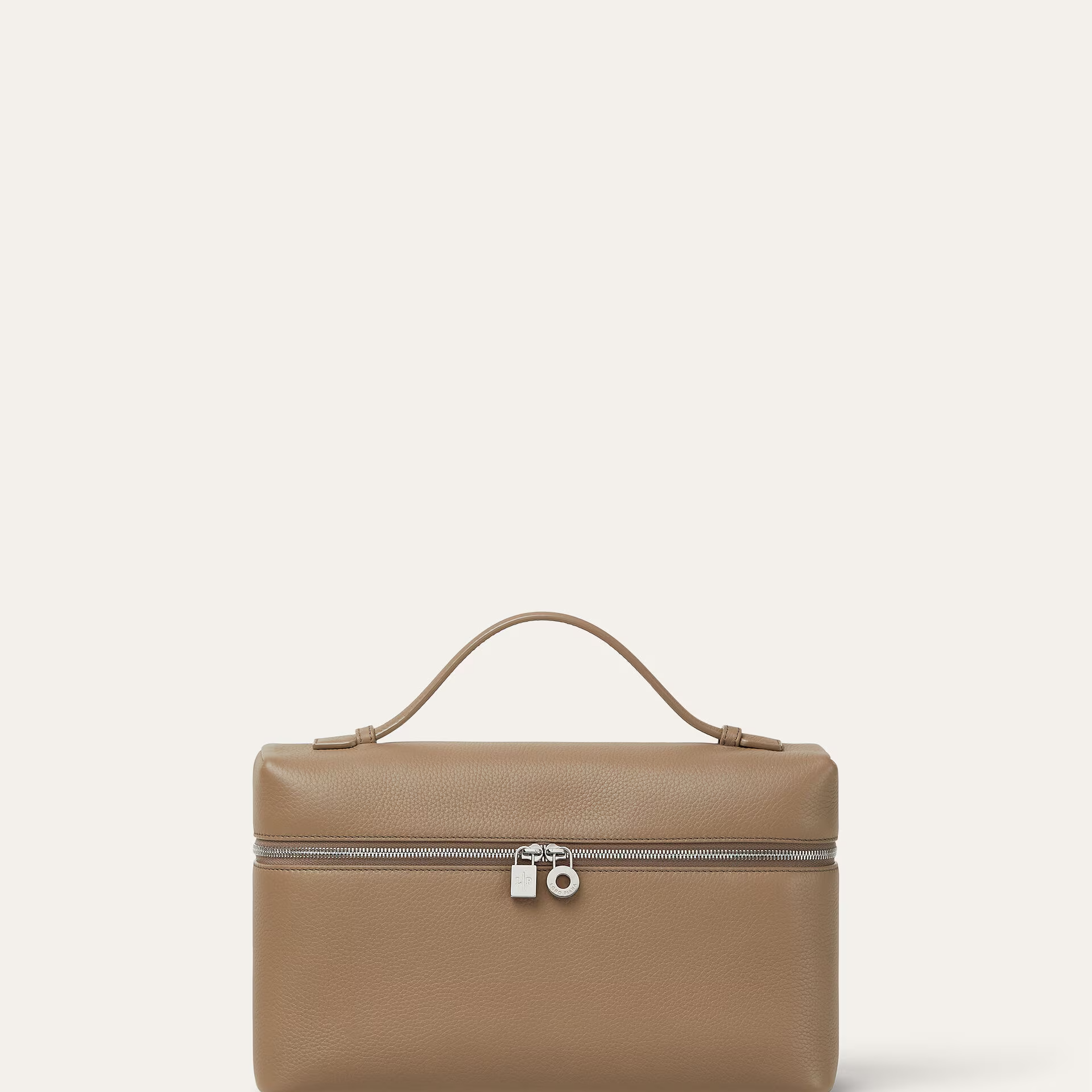 Loro Piana Extra Pocket L27 in Grained Calfksin