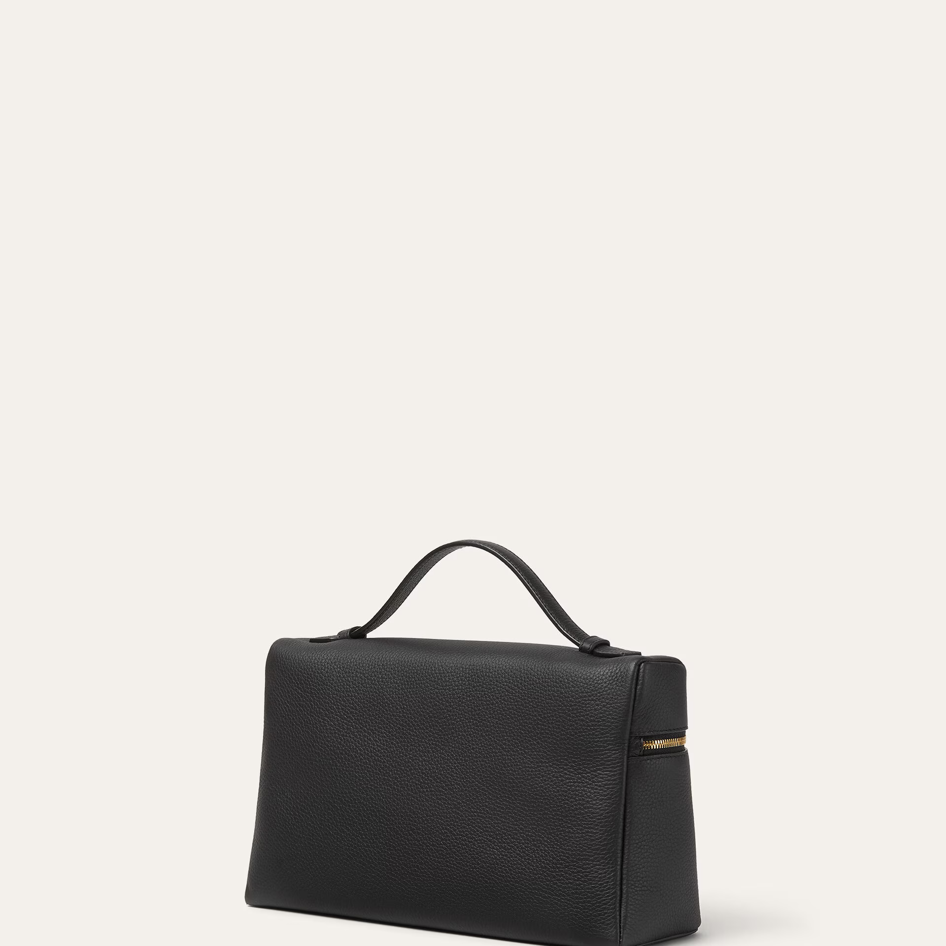 Loro Piana Extra Pocket L27 in Grained Calfksin