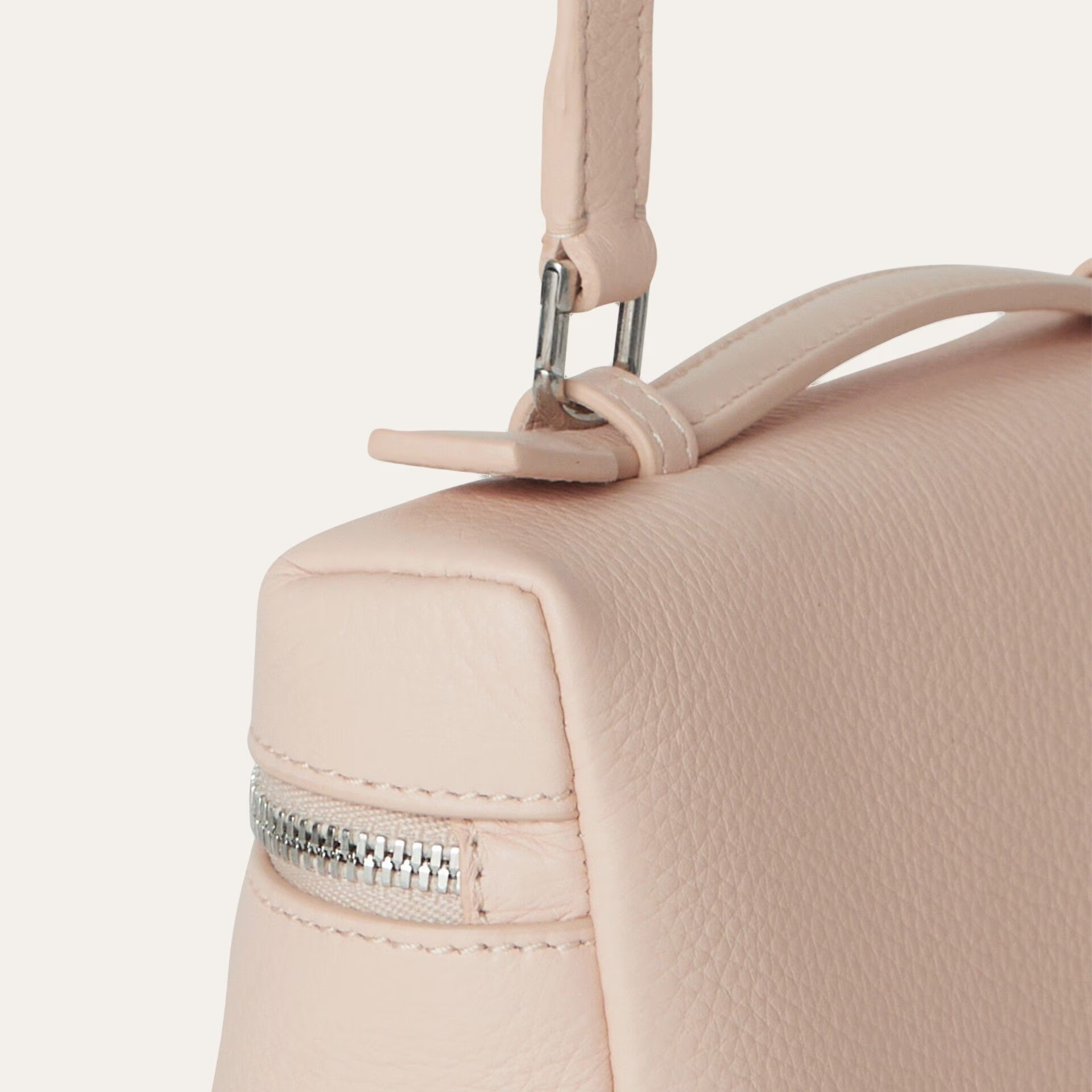 Loro Piana Extra Pocket L19 in Grained Calfskin