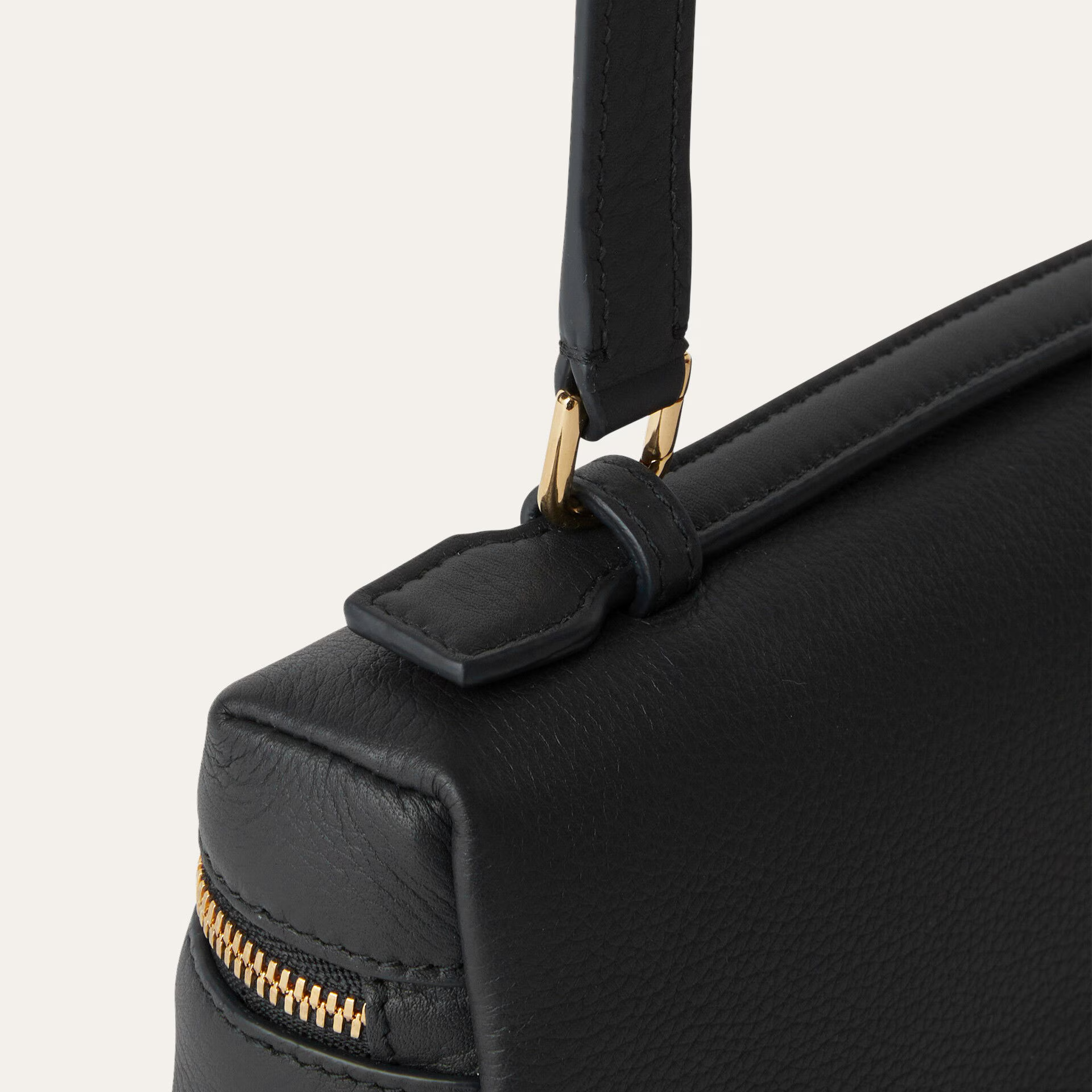 Loro Piana Extra Pocket L19 in Grained Calfskin