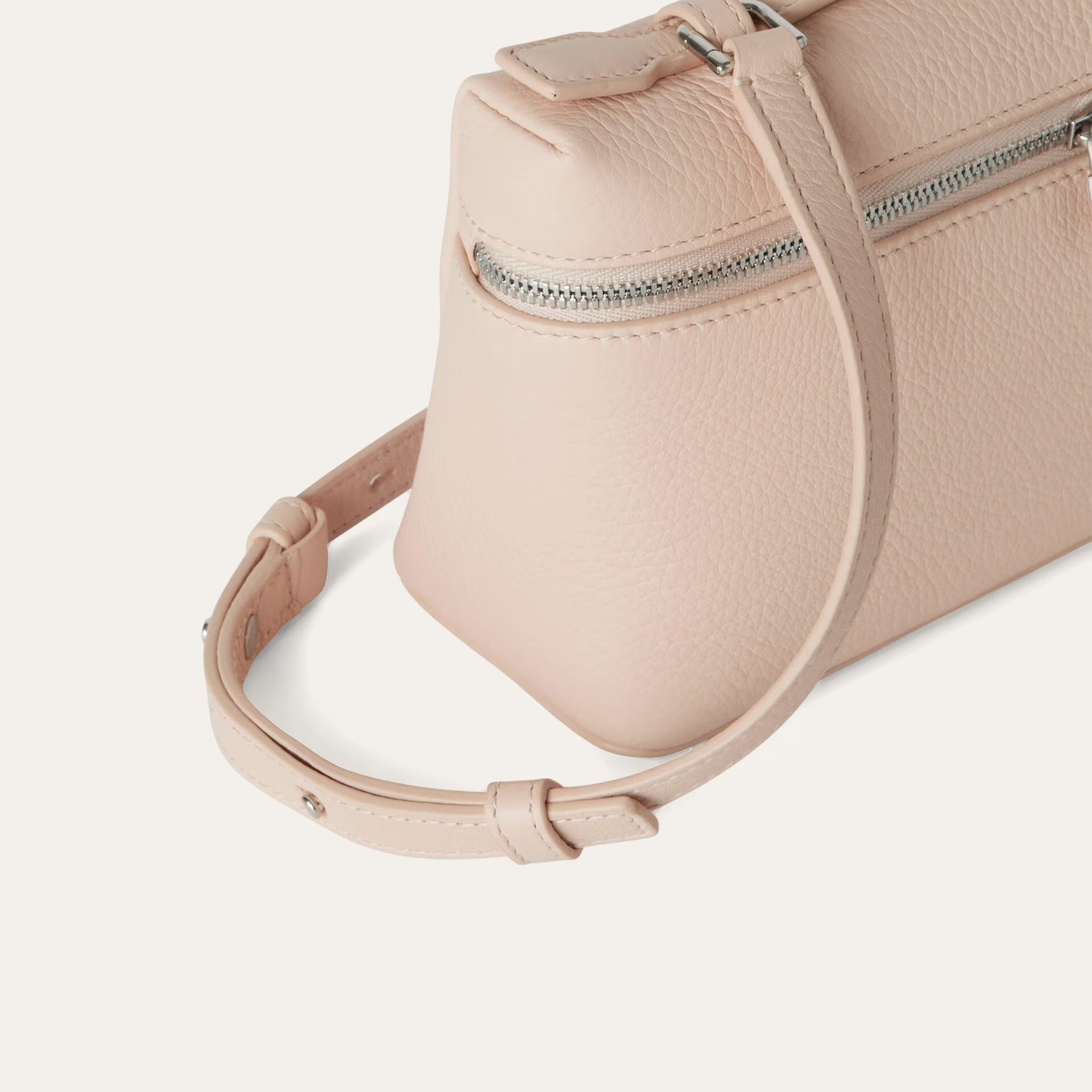 Loro Piana Extra Pocket L19 in Grained Calfskin