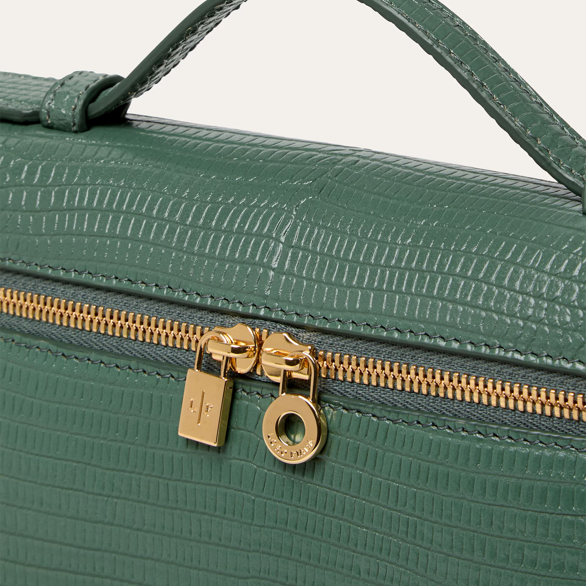 Loro Piana Extra Pocket L19 in Monitor Lizard