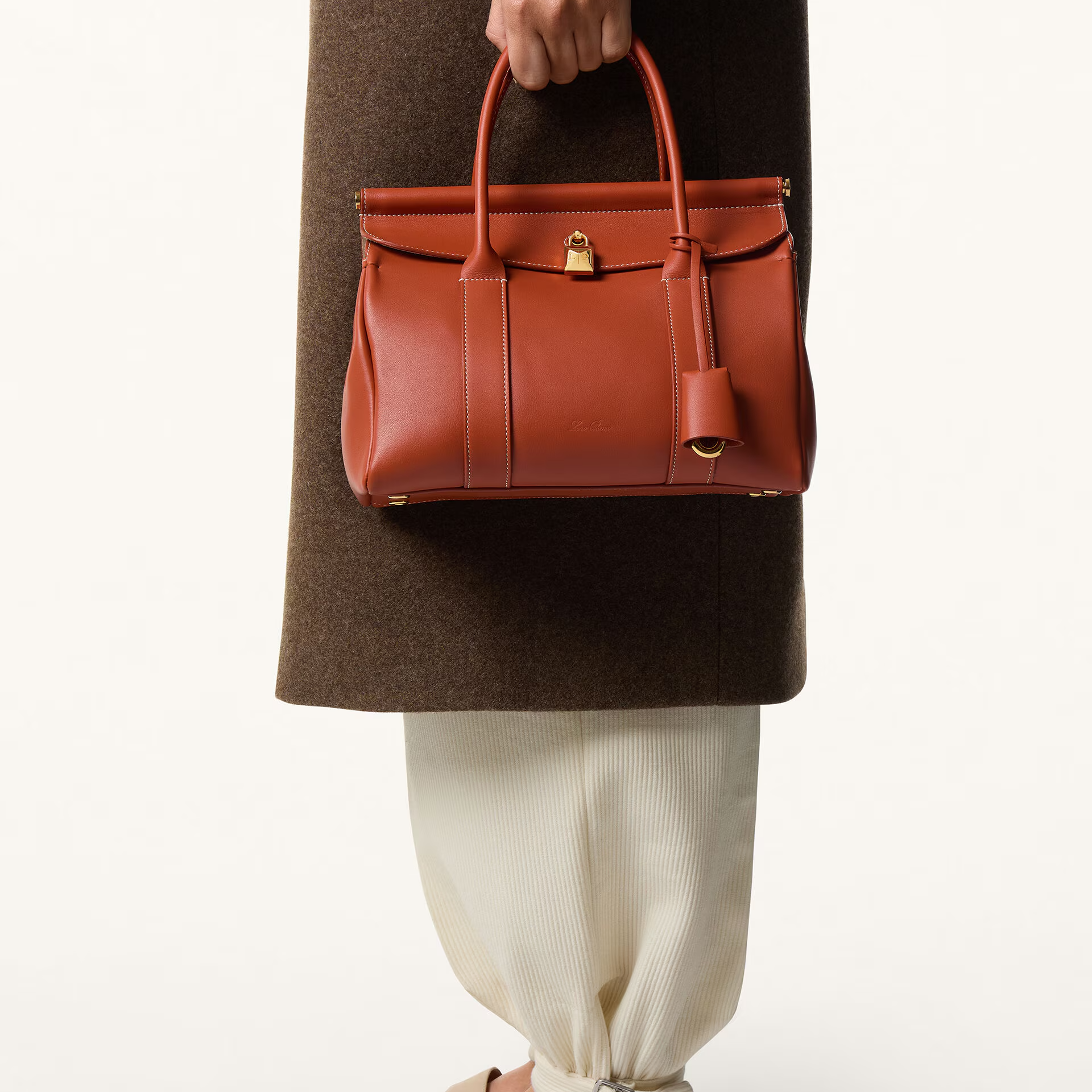 Loro Piana Loom bag L25 in Calfskin