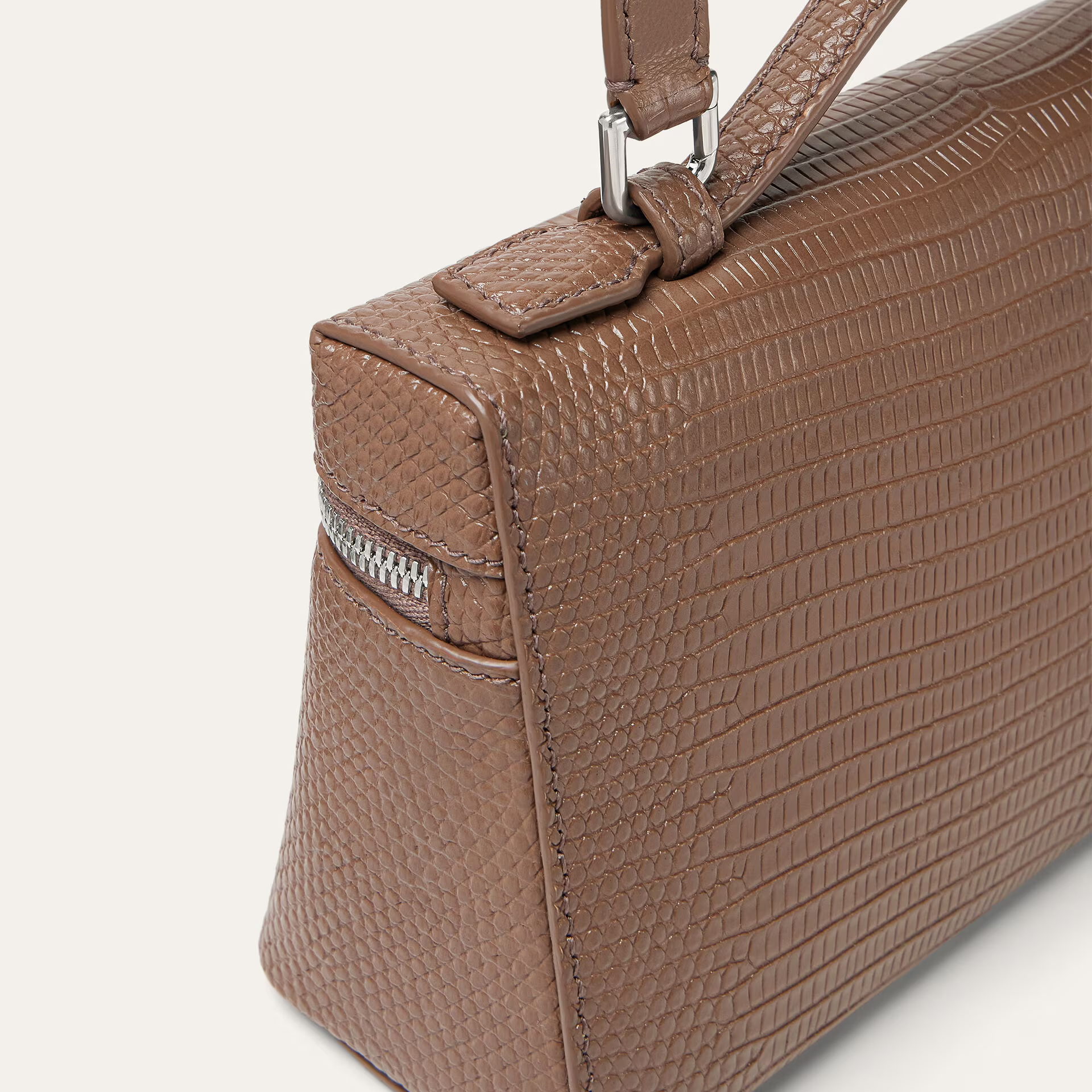 Loro Piana Extra Pocket L19 in Monitor Lizard