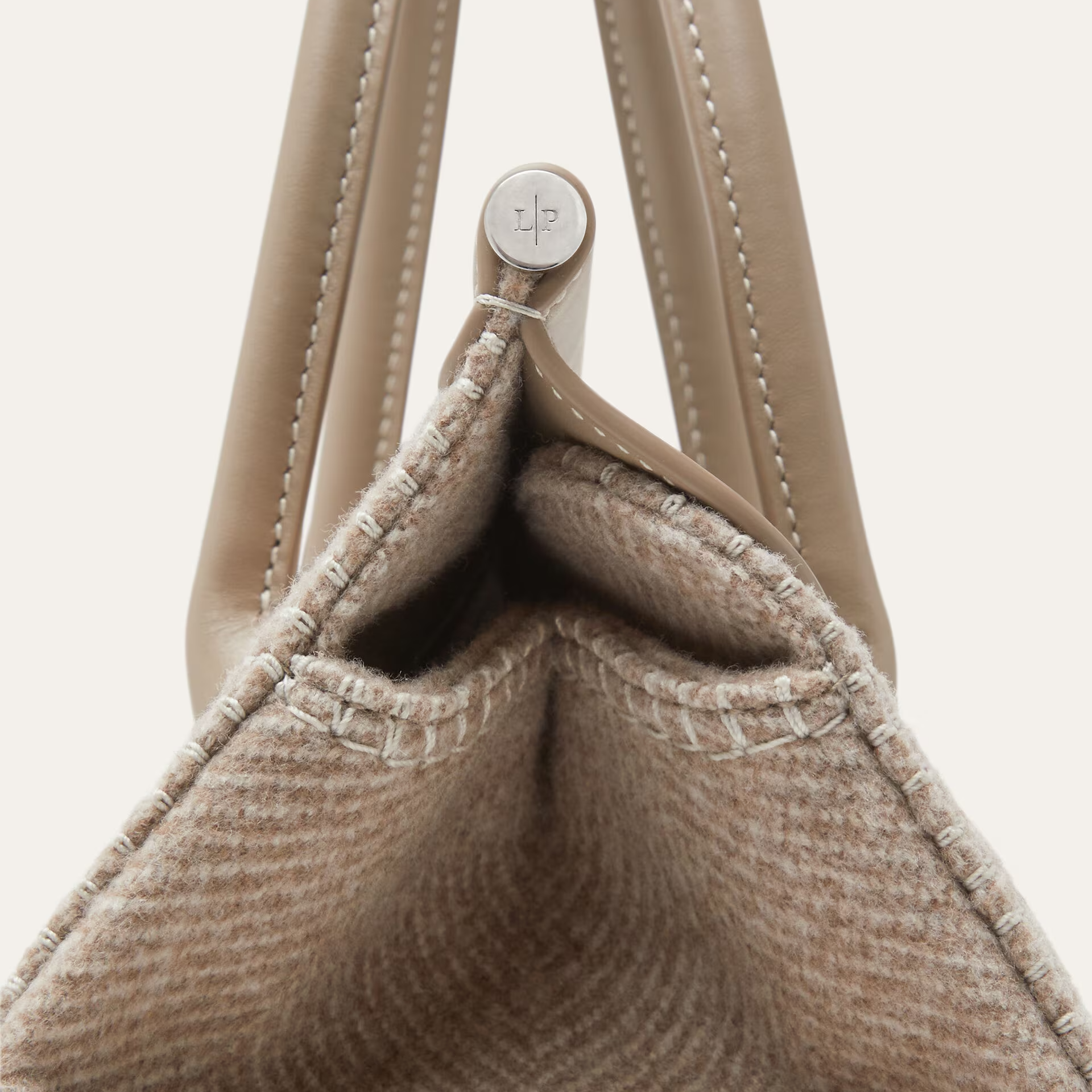 Loro Piana Loom bag L25 in Pecora Nera®