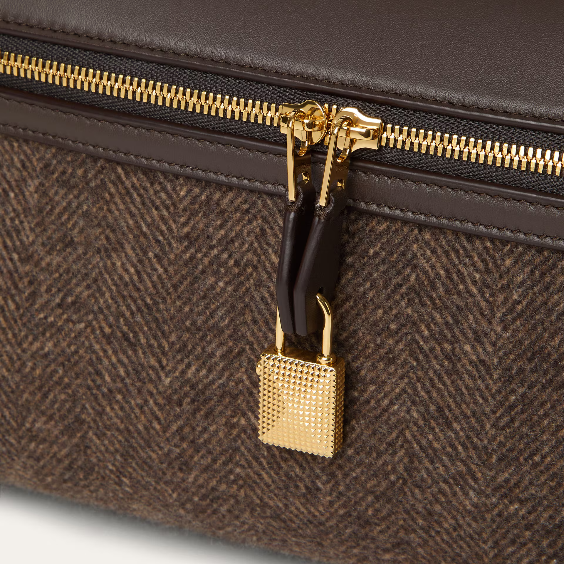 Loro Piana Extra Softy Bag L33 in Wish® Wool, Cashmere