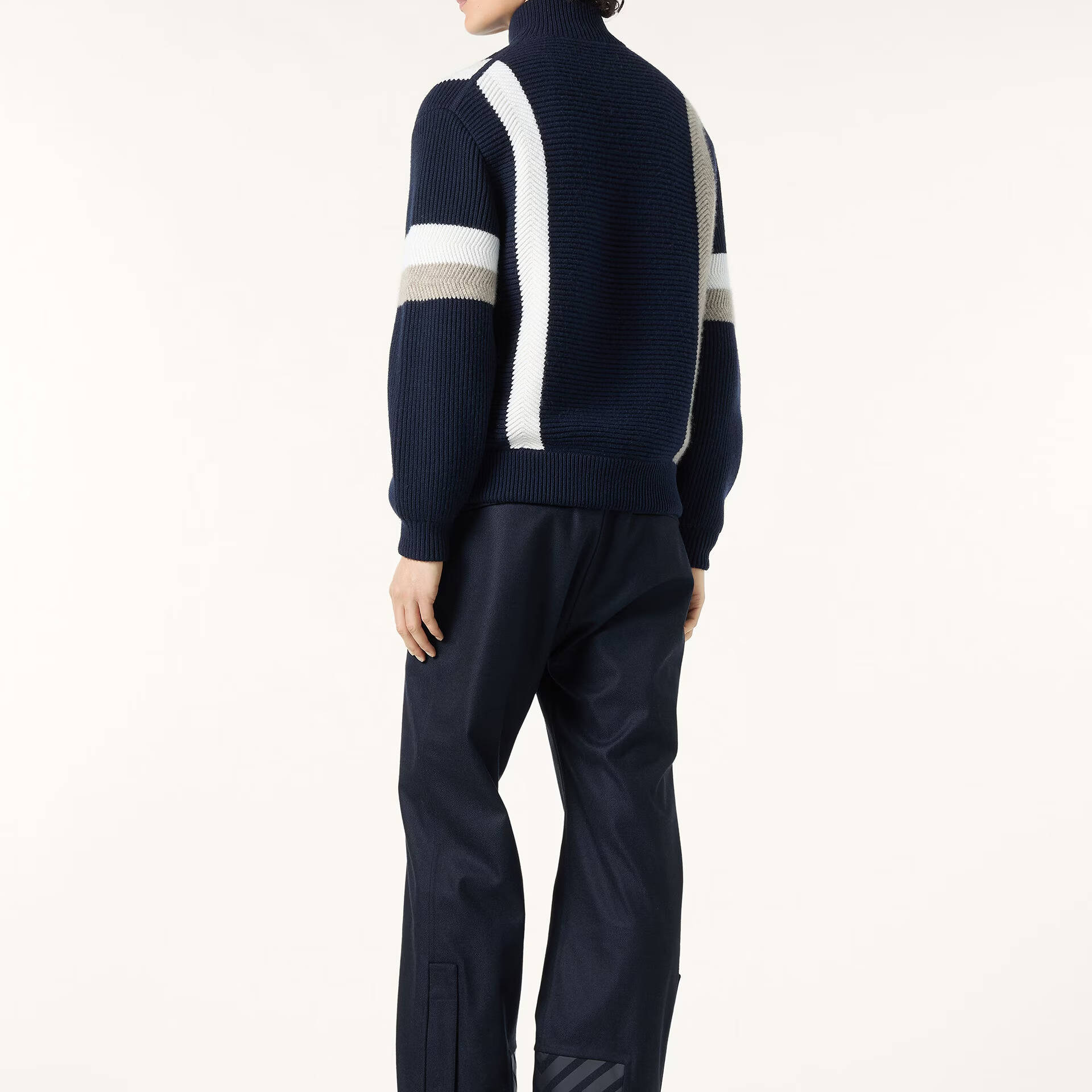 Loro Piana Rocky Mountains Sweater in Cashmere - Rain System® - Coarsehair